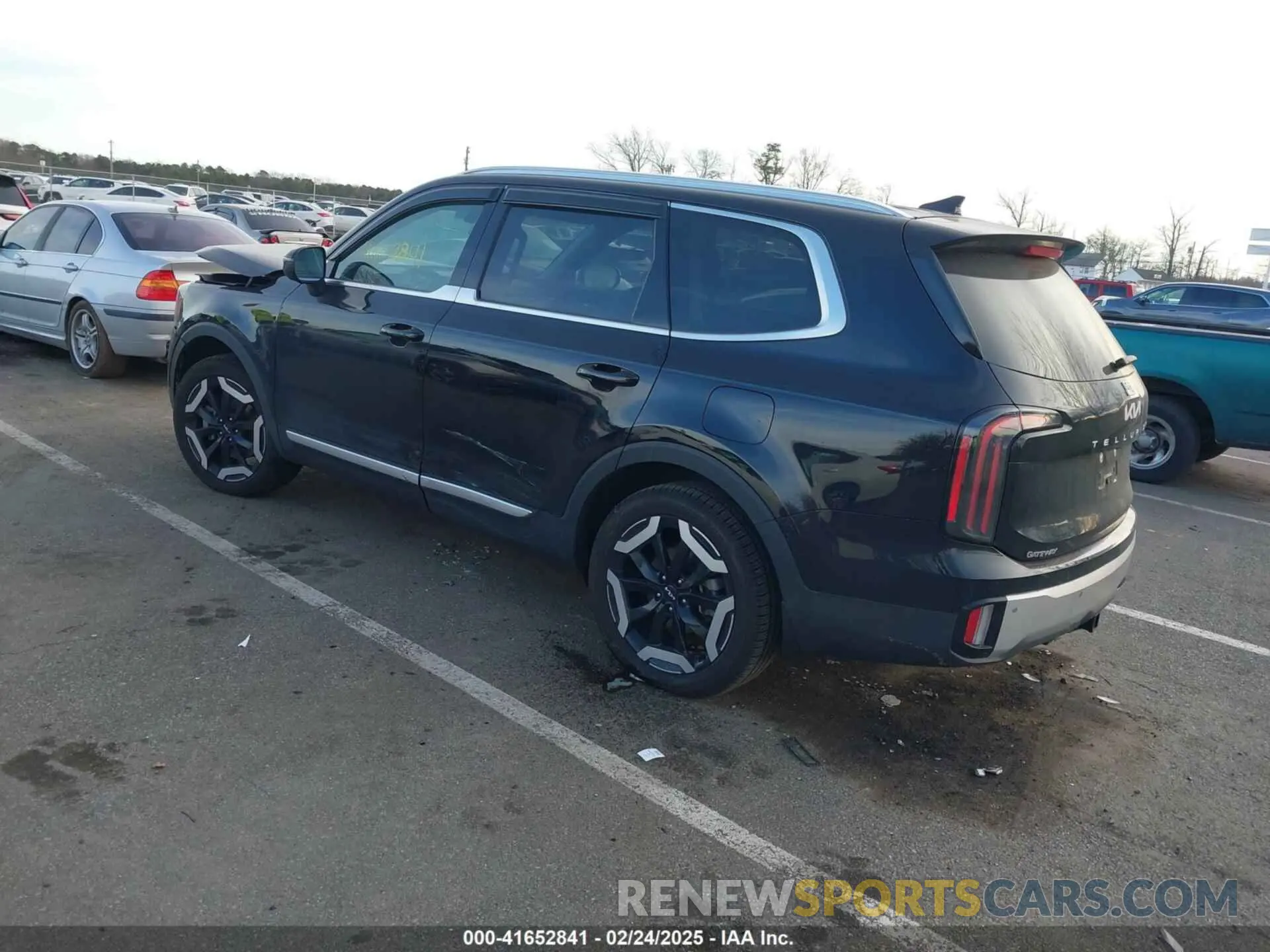 3 Photograph of a damaged car 5XYP3DGC2RG508331 KIA TELLURIDE 2024