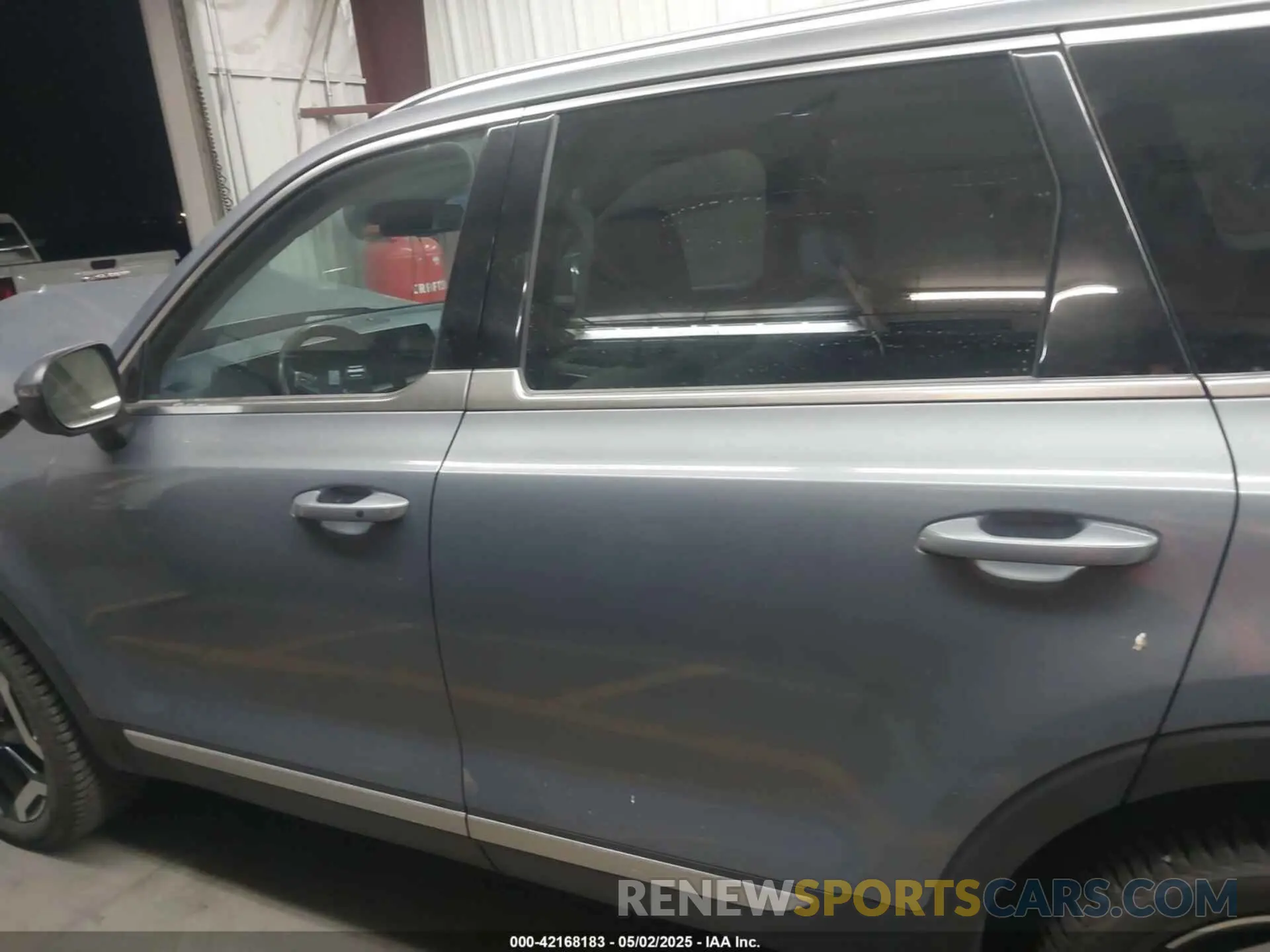 14 Photograph of a damaged car 5XYP3DGC3RG437947 KIA TELLURIDE 2024