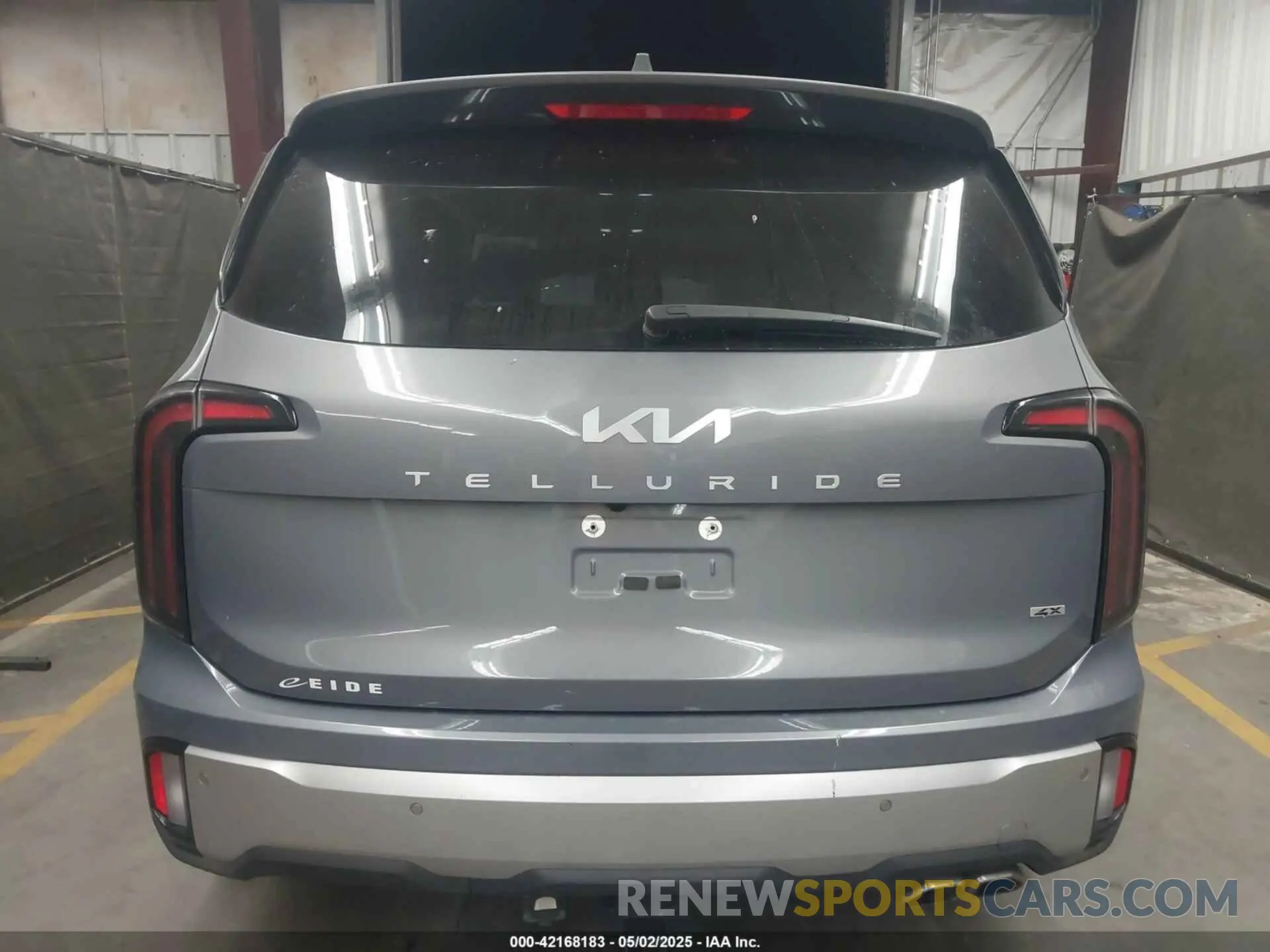 16 Photograph of a damaged car 5XYP3DGC3RG437947 KIA TELLURIDE 2024