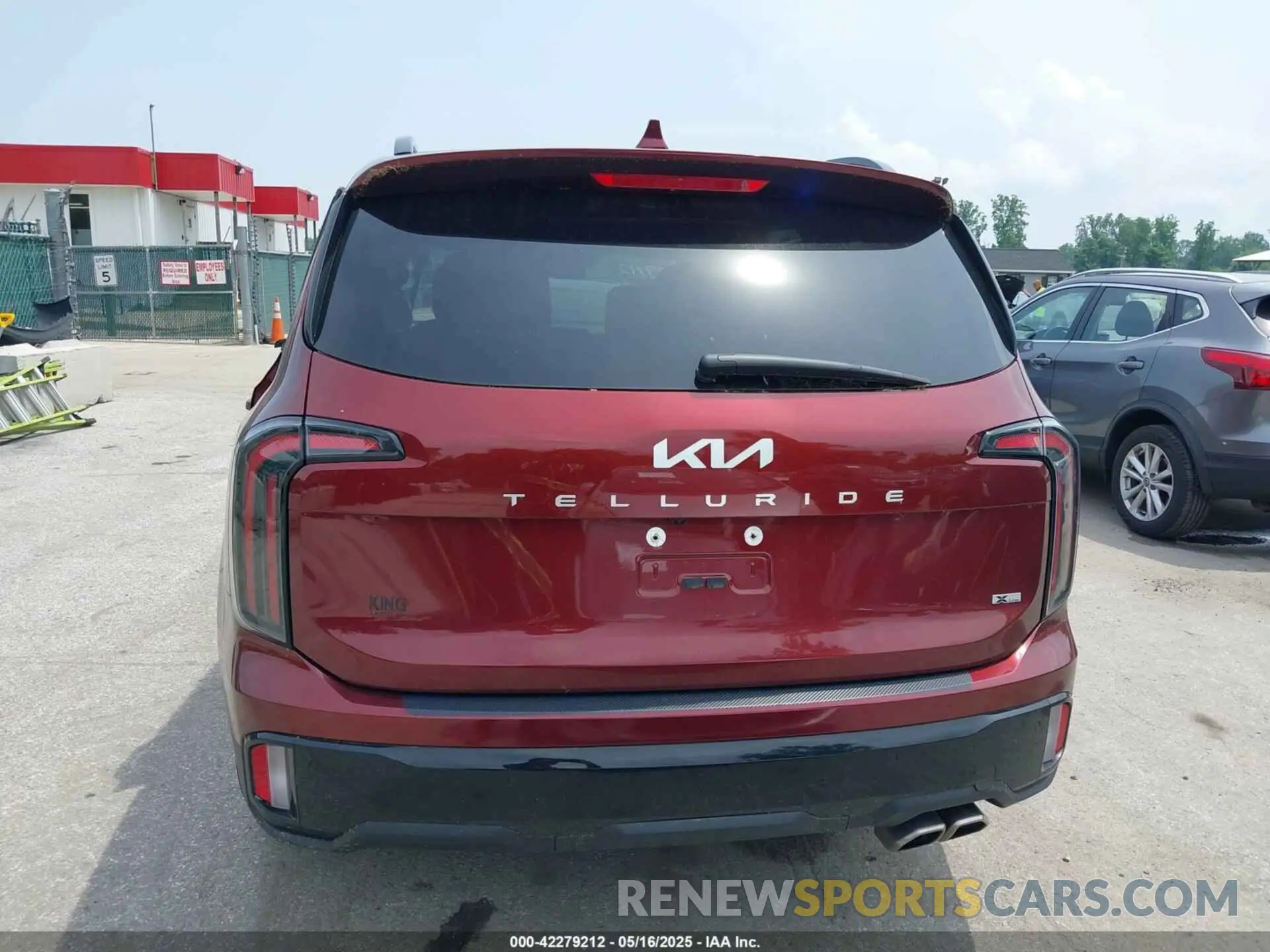 16 Photograph of a damaged car 5XYP3DGC6RG435643 KIA TELLURIDE 2024