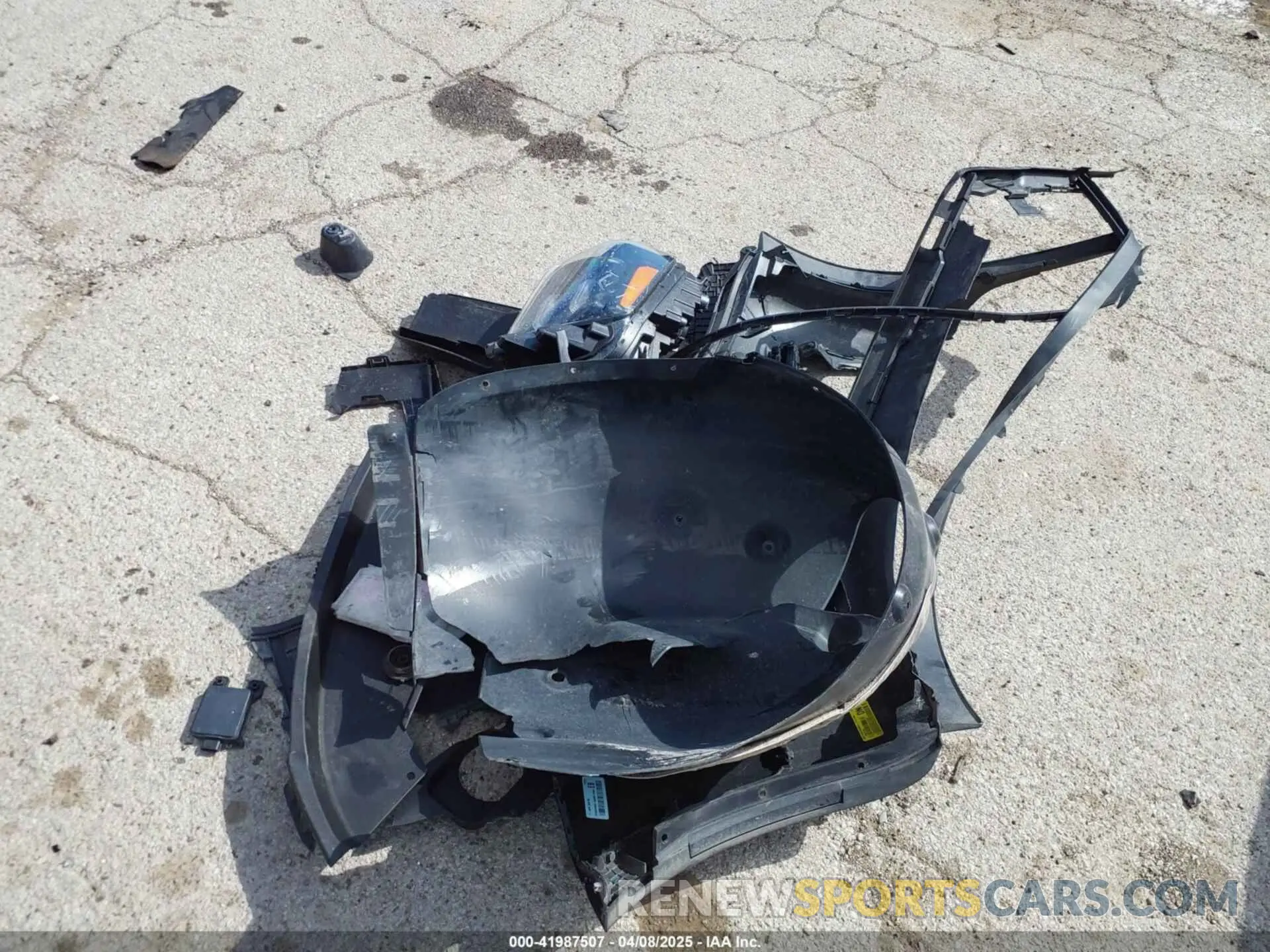 11 Photograph of a damaged car 5XYP3DGC7RG413778 KIA TELLURIDE 2024
