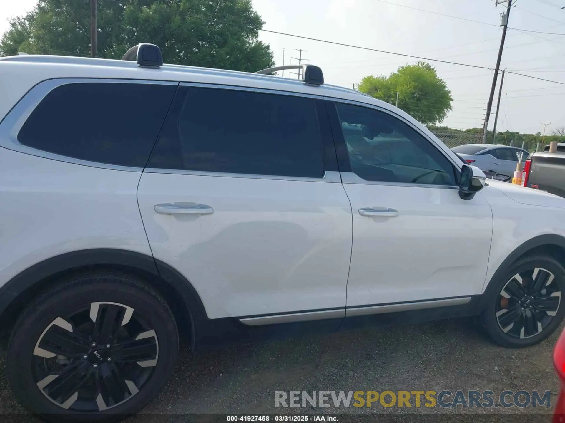 13 Photograph of a damaged car 5XYP5DGC0RG511416 KIA TELLURIDE 2024