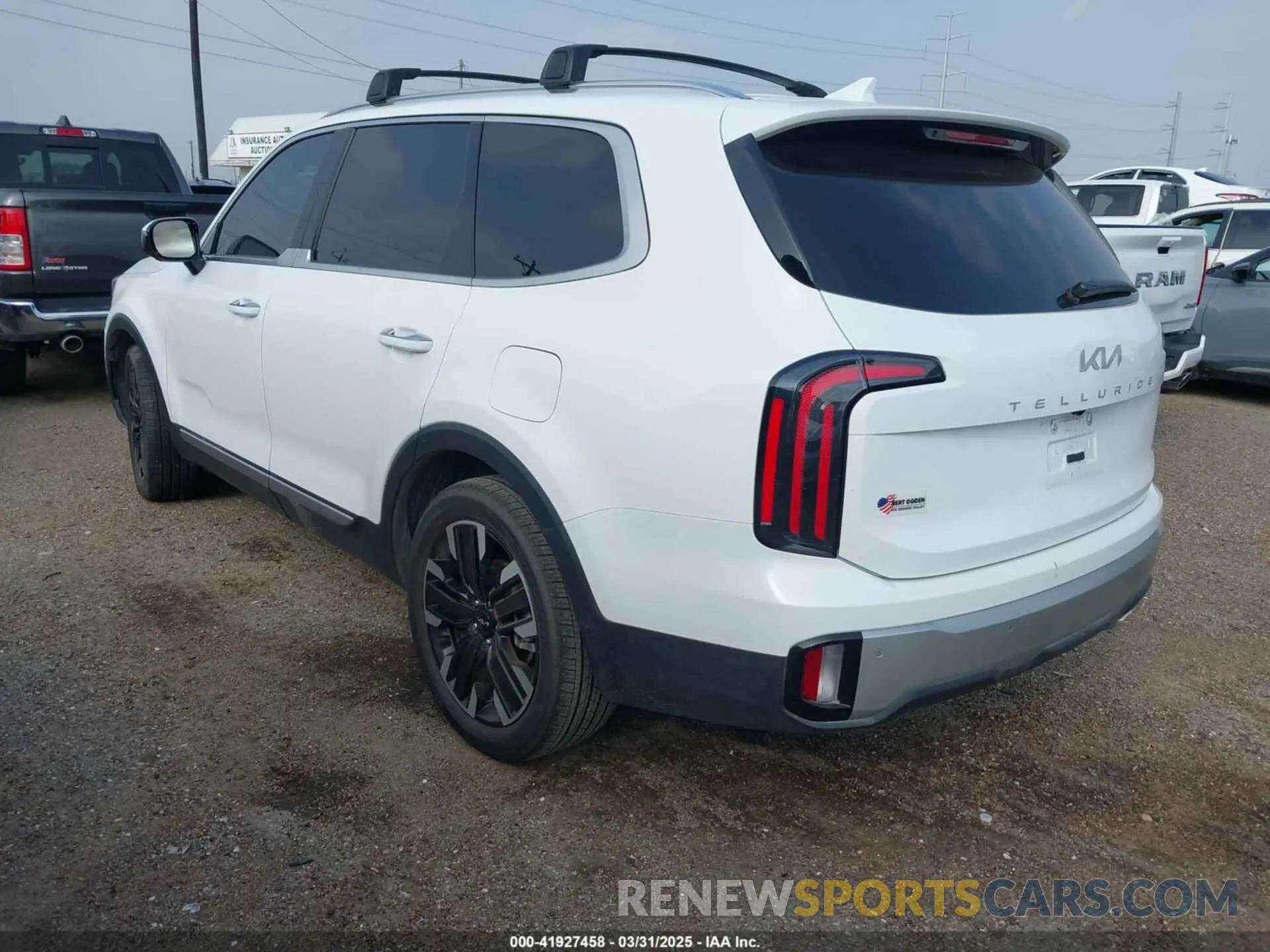 3 Photograph of a damaged car 5XYP5DGC0RG511416 KIA TELLURIDE 2024