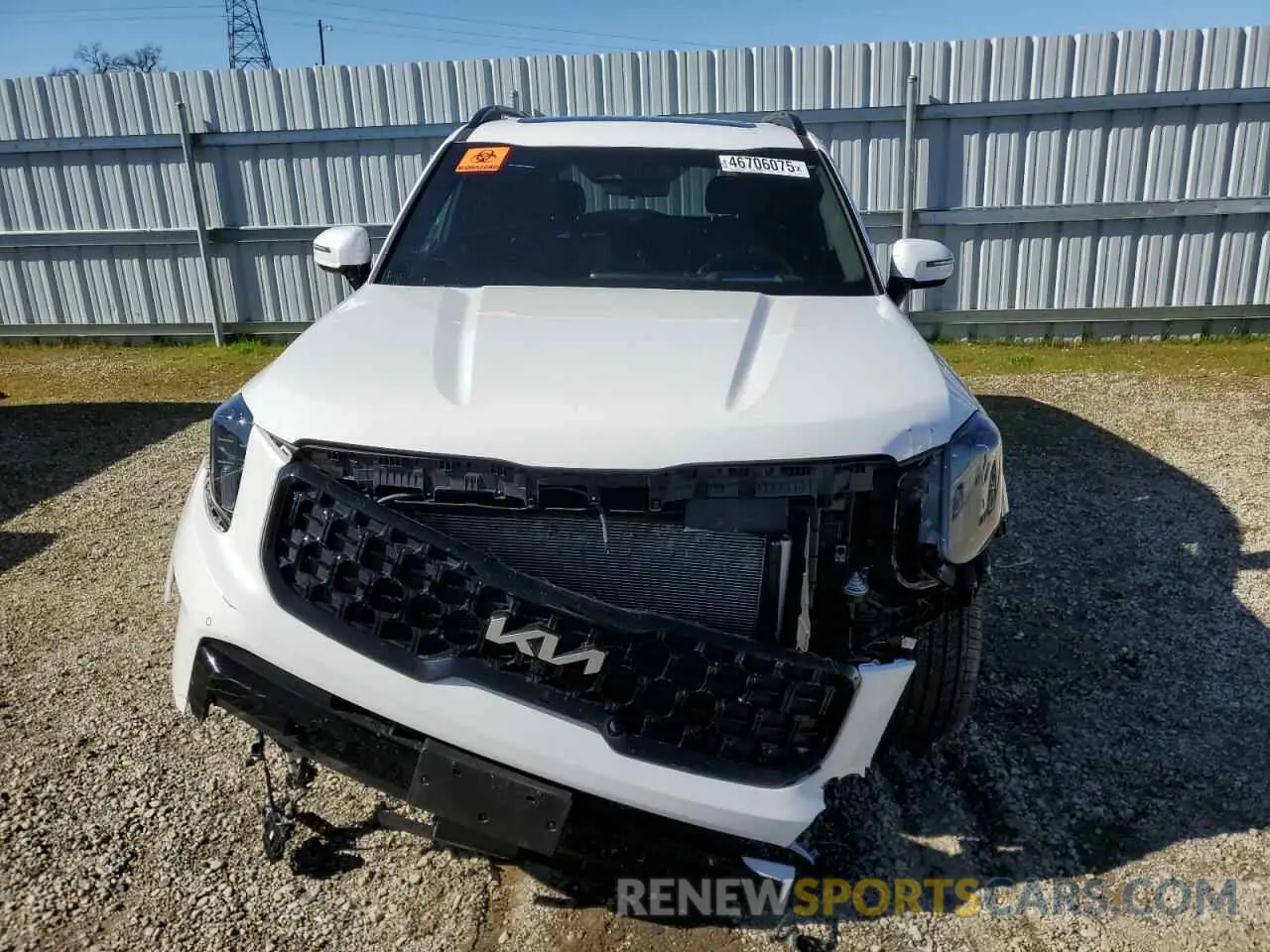 5 Photograph of a damaged car 5XYP5DGC1RG528869 KIA TELLURIDE 2024