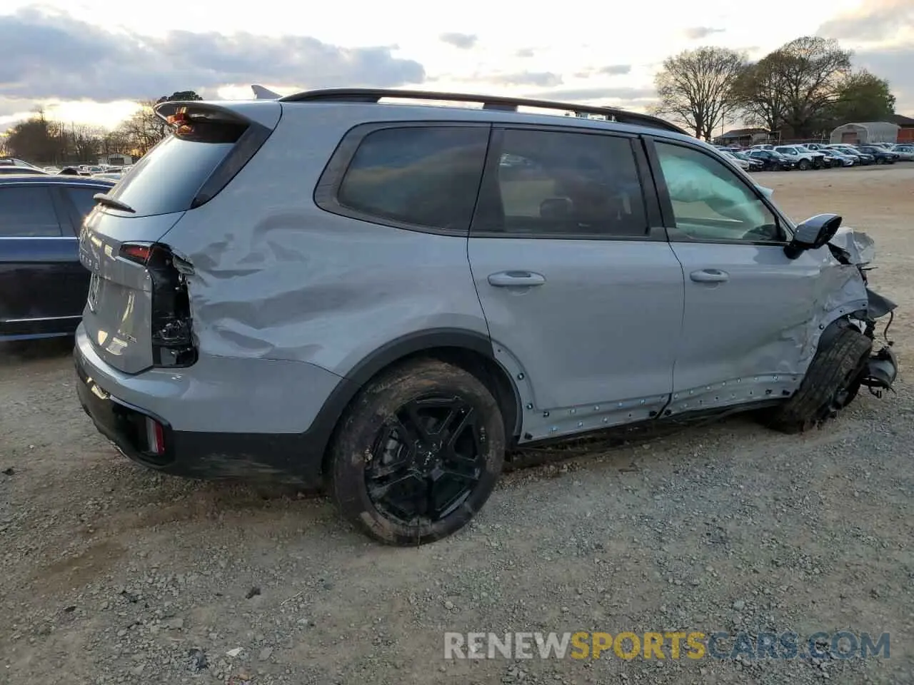 3 Photograph of a damaged car 5XYP5DGC1RG552606 KIA TELLURIDE 2024