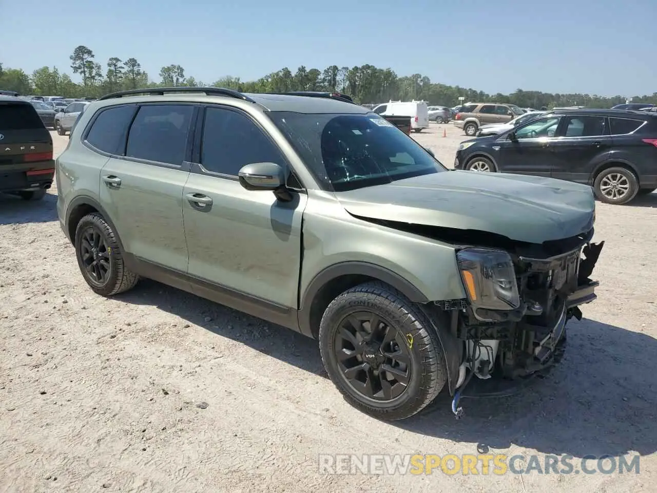 4 Photograph of a damaged car 5XYP5DGC2RG441689 KIA TELLURIDE 2024