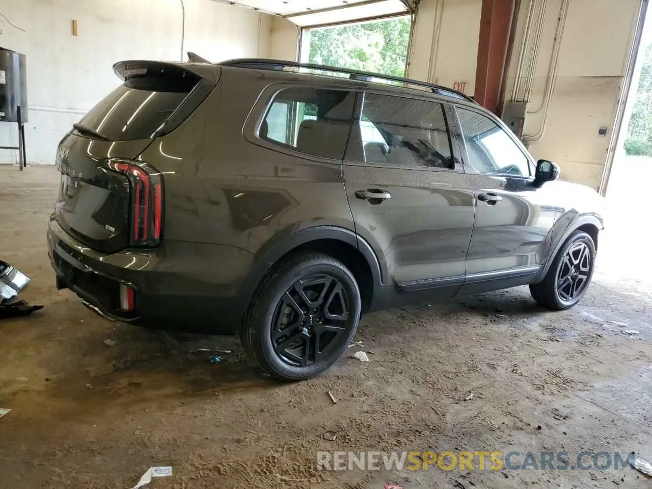 3 Photograph of a damaged car 5XYP5DGC4RG449552 KIA TELLURIDE 2024