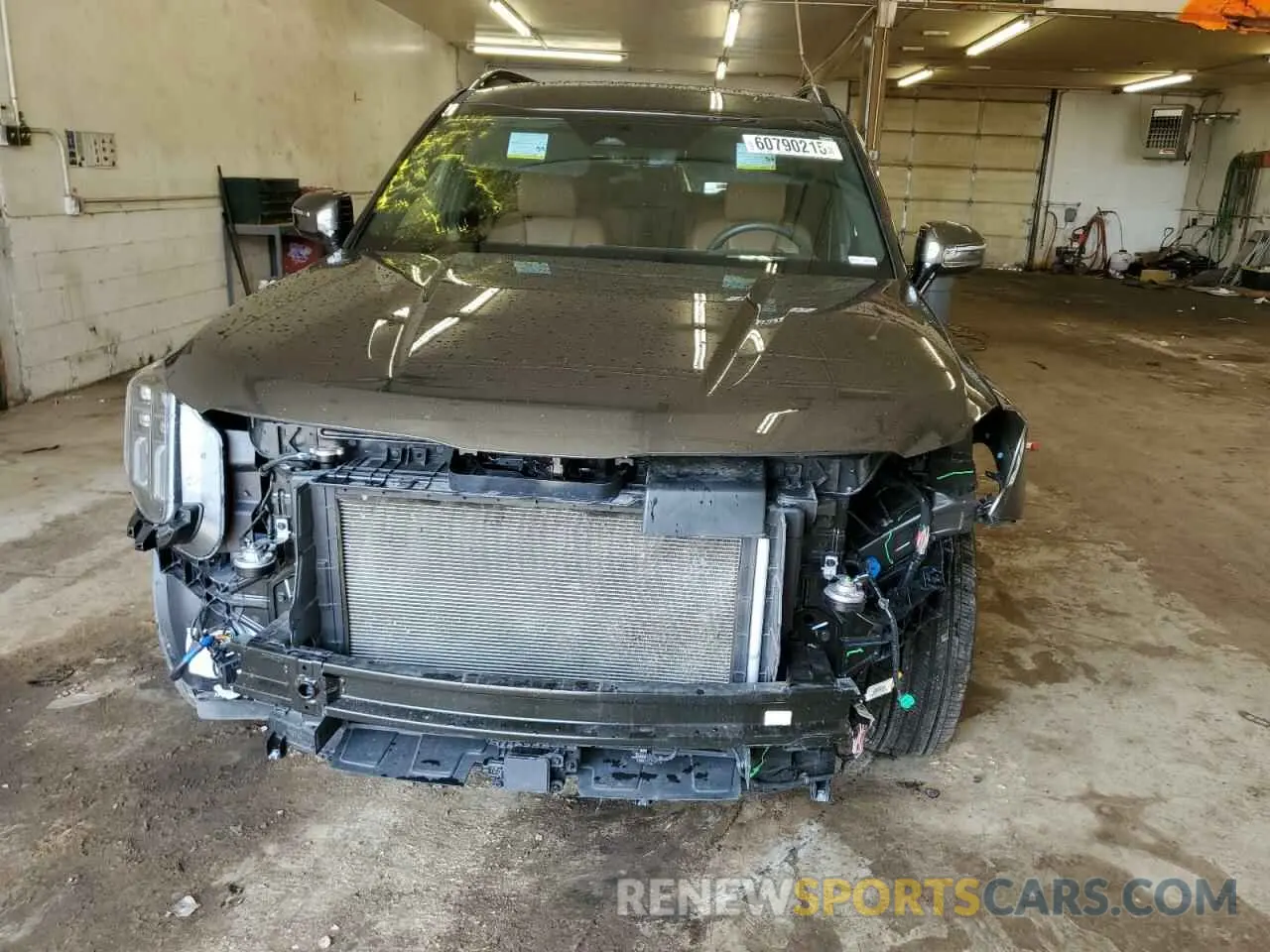 5 Photograph of a damaged car 5XYP5DGC4RG449552 KIA TELLURIDE 2024