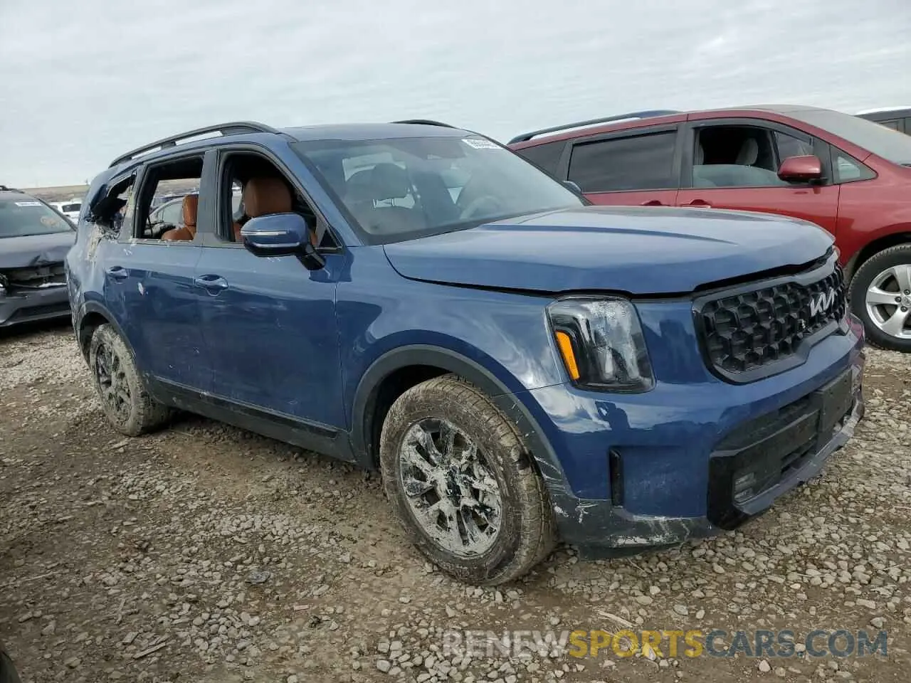 4 Photograph of a damaged car 5XYP5DGC5RG413336 KIA TELLURIDE 2024