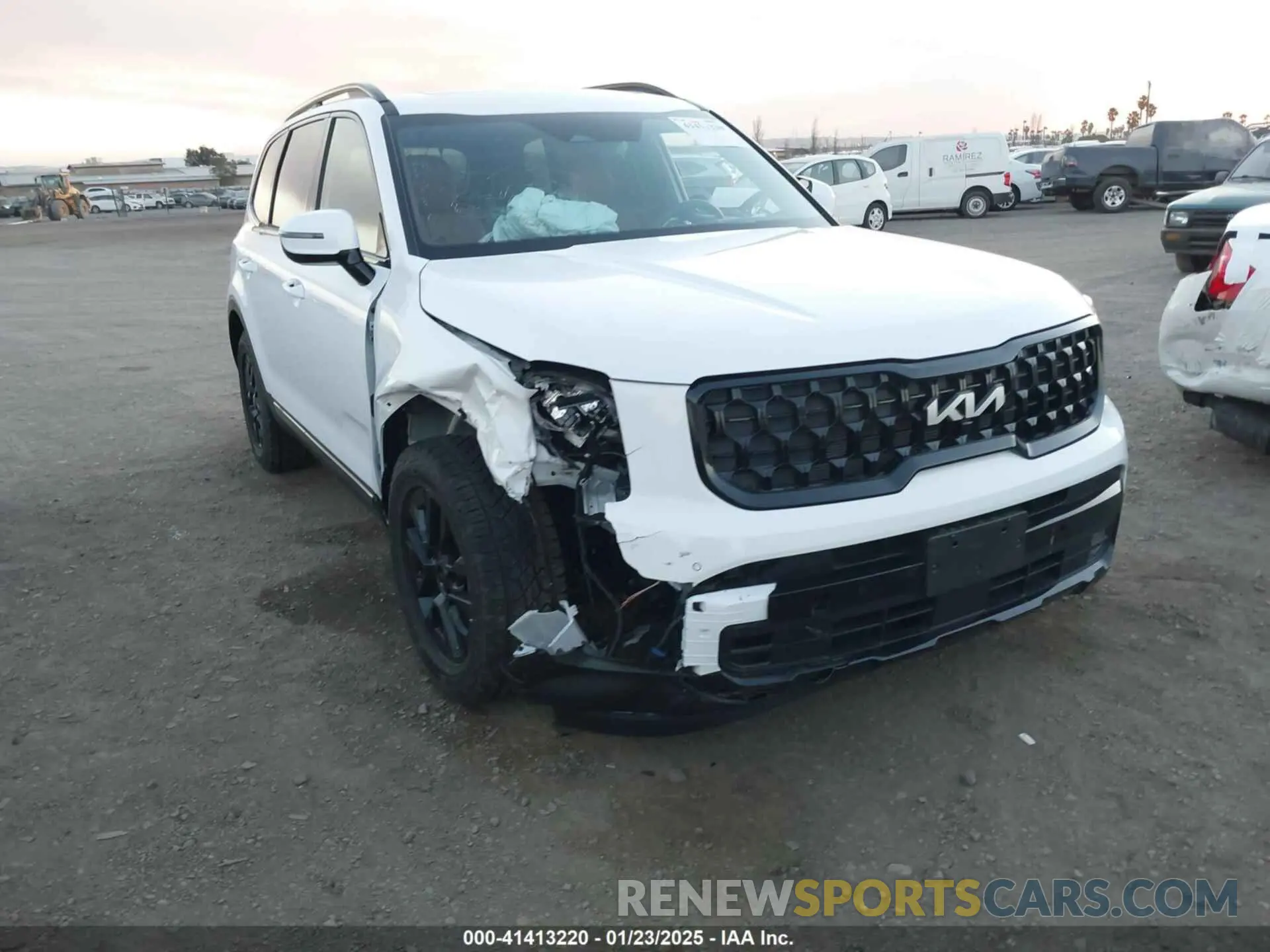 1 Photograph of a damaged car 5XYP5DGC5RG481698 KIA TELLURIDE 2024