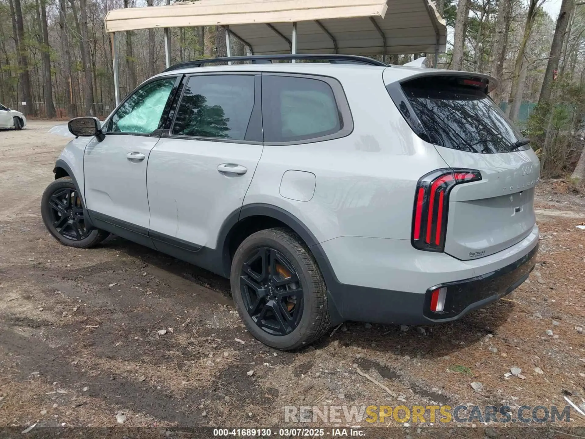 3 Photograph of a damaged car 5XYP5DGC5RG502887 KIA TELLURIDE 2024