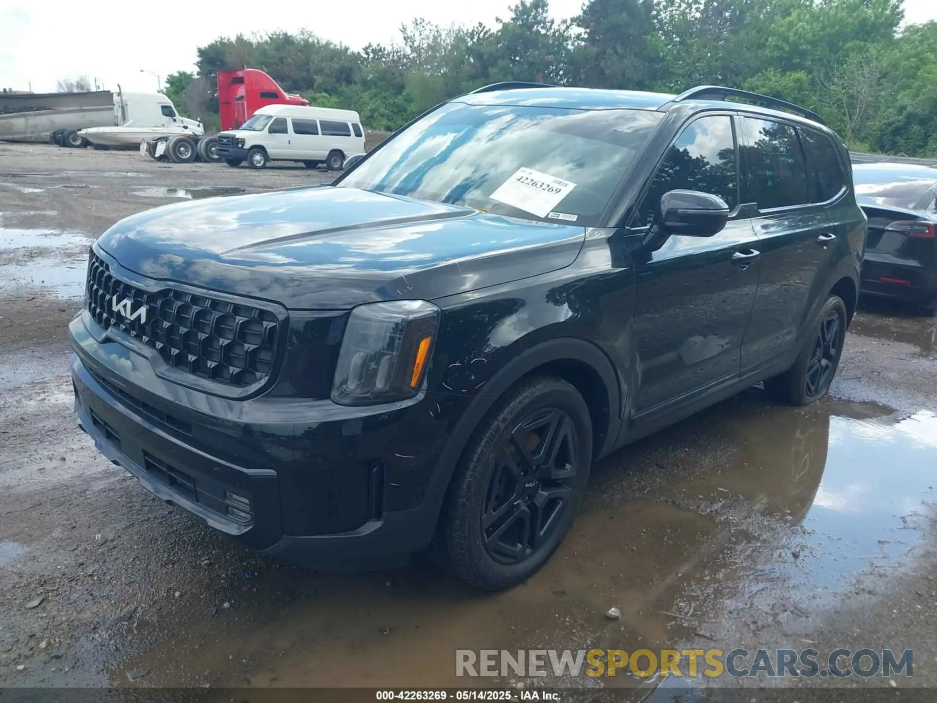 2 Photograph of a damaged car 5XYP5DGC7RG409708 KIA TELLURIDE 2024