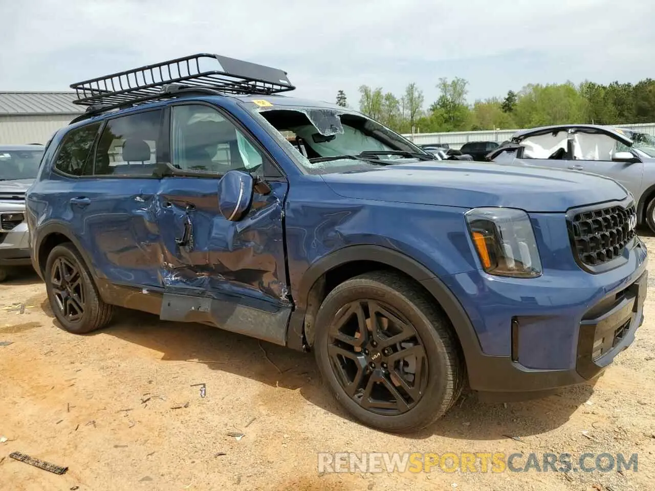 4 Photograph of a damaged car 5XYP5DGC8RG438666 KIA TELLURIDE 2024