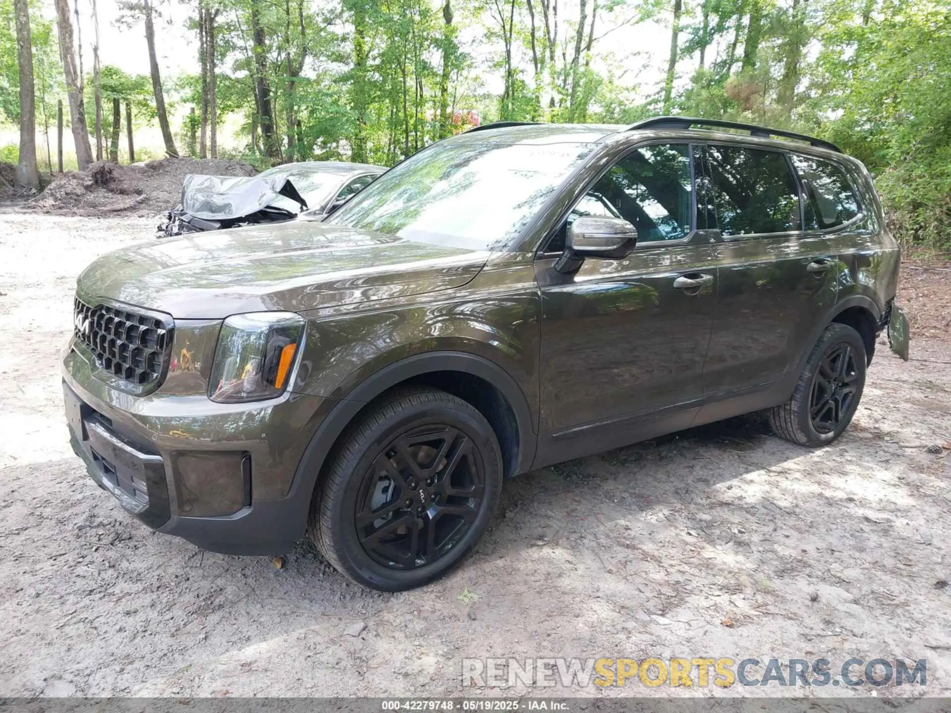 2 Photograph of a damaged car 5XYP5DGC8RG530005 KIA TELLURIDE 2024