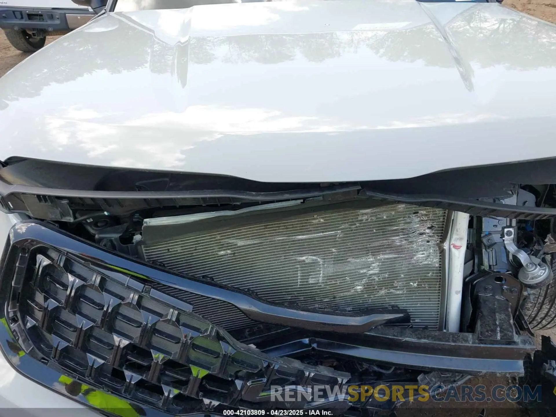 10 Photograph of a damaged car 5XYP3DGC5SG577553 KIA TELLURIDE 2025