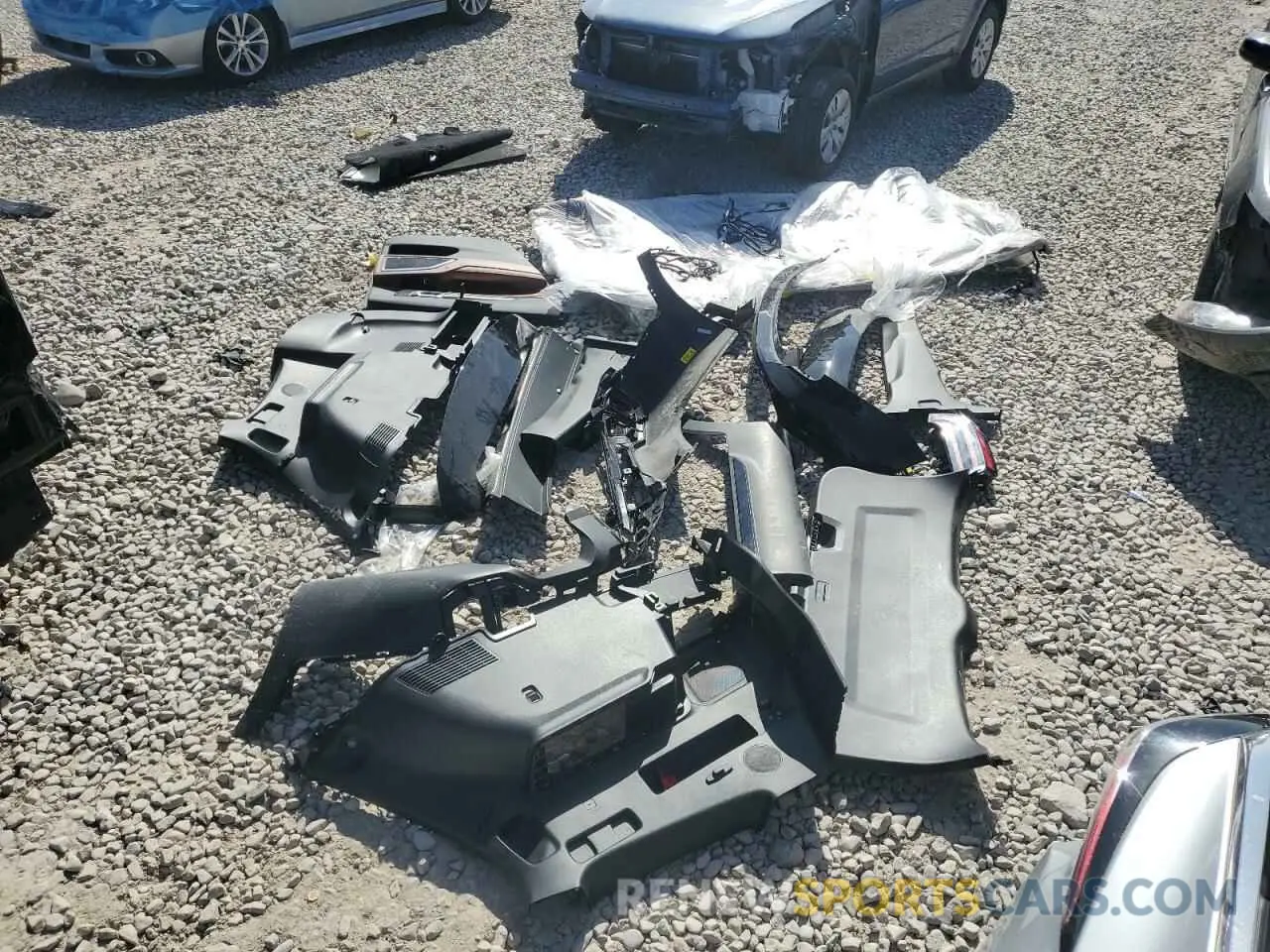 12 Photograph of a damaged car 5XYP5DGC2SG611670 KIA TELLURIDE 2025