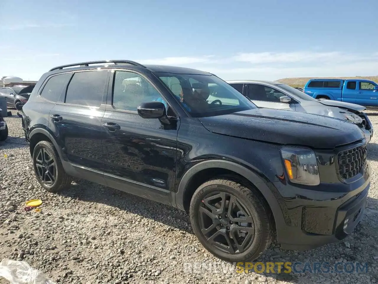 4 Photograph of a damaged car 5XYP5DGC2SG611670 KIA TELLURIDE 2025