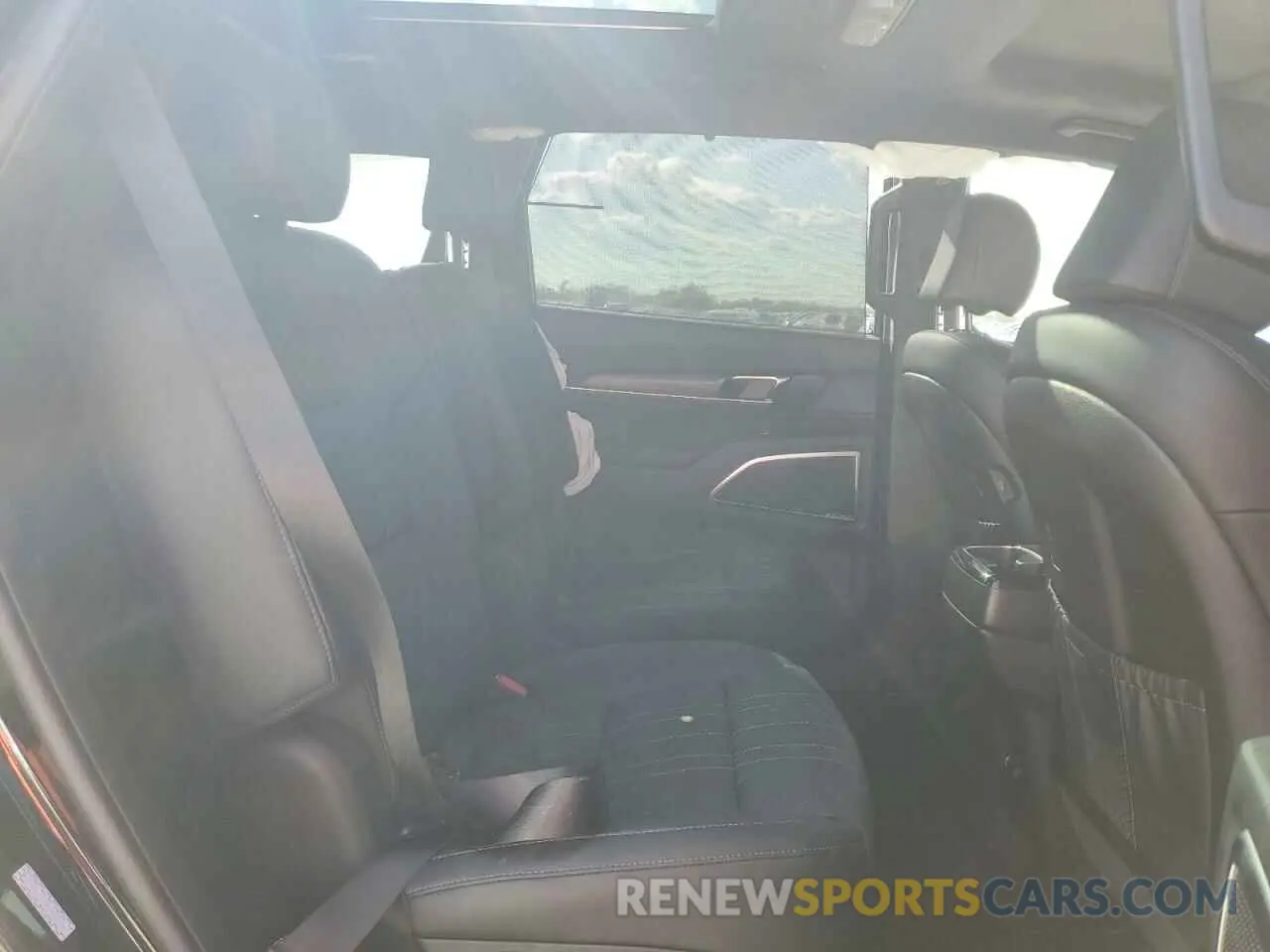 12 Фотография поврежденного автомобиля 5XYP5DGC8SG621376 KIA TELLURIDE 2025