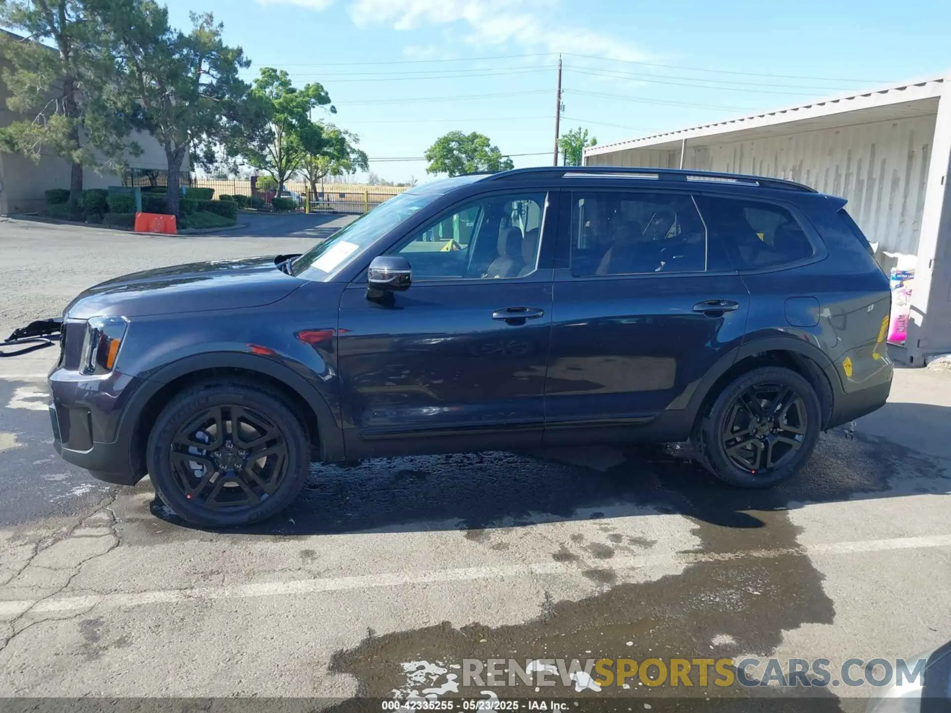 15 Photograph of a damaged car 5XYP5DGCXSG621069 KIA TELLURIDE 2025