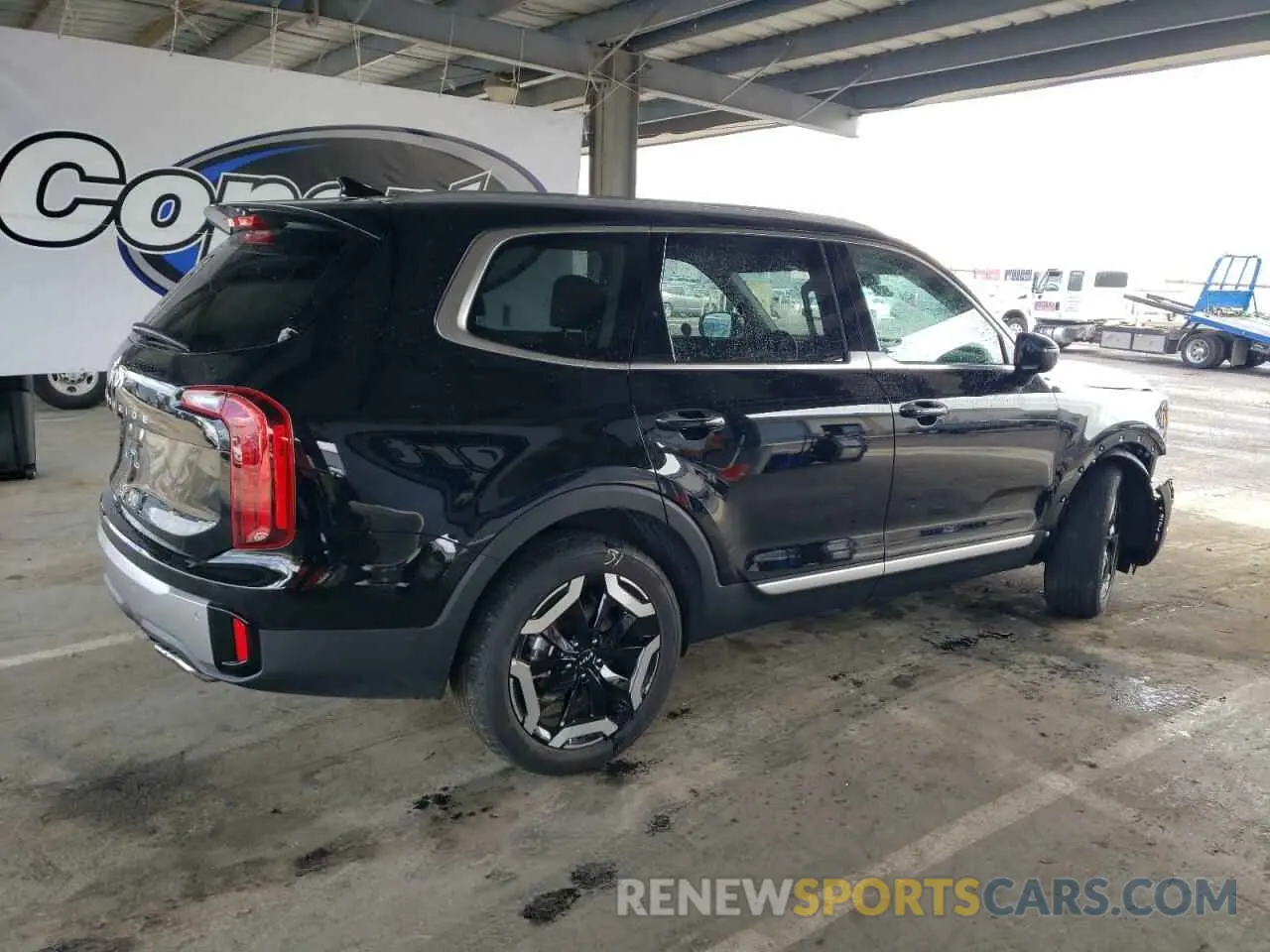 3 Photograph of a damaged car 5XYP64GC6SG585586 KIA TELLURIDE 2025