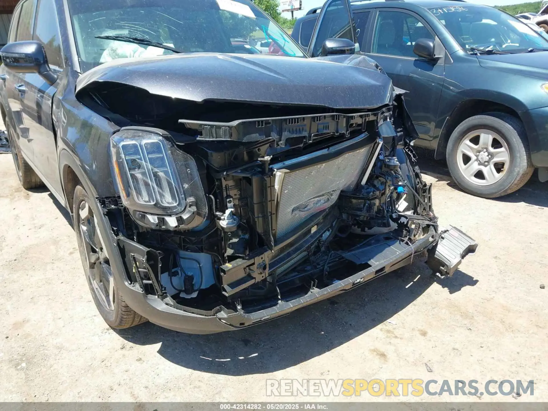 6 Photograph of a damaged car 5XYP6DGC0SG614158 KIA TELLURIDE 2025