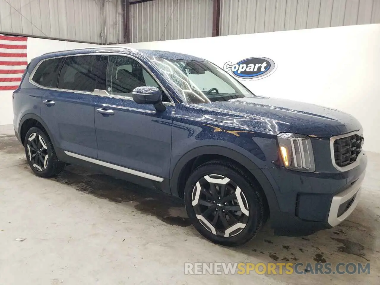 4 Photograph of a damaged car 5XYP6DGC3SG587098 KIA TELLURIDE 2025