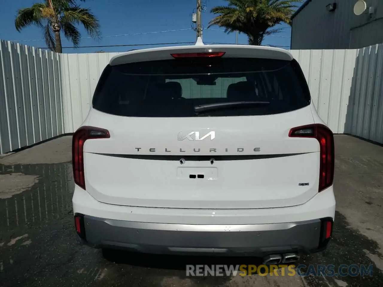 6 Photograph of a damaged car 5XYP6DGC3SG589210 KIA TELLURIDE 2025