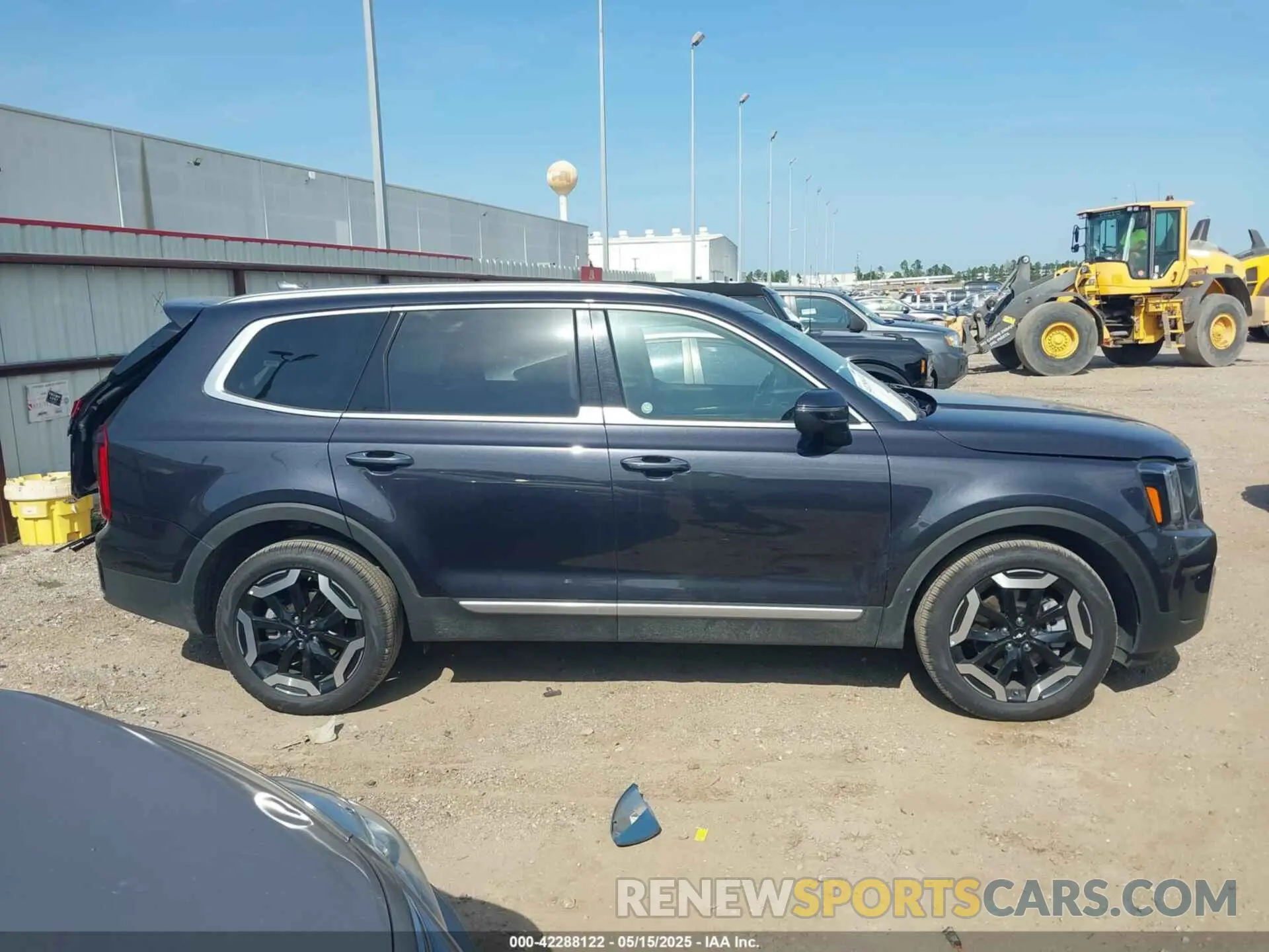 13 Photograph of a damaged car 5XYP6DGC4SG604345 KIA TELLURIDE 2025