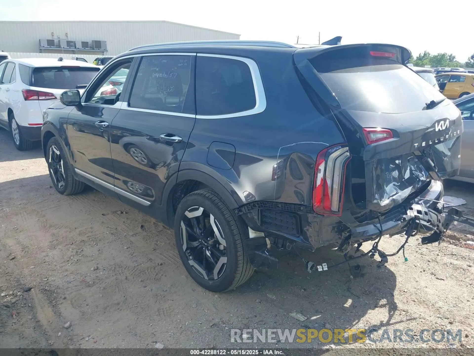 3 Photograph of a damaged car 5XYP6DGC4SG604345 KIA TELLURIDE 2025