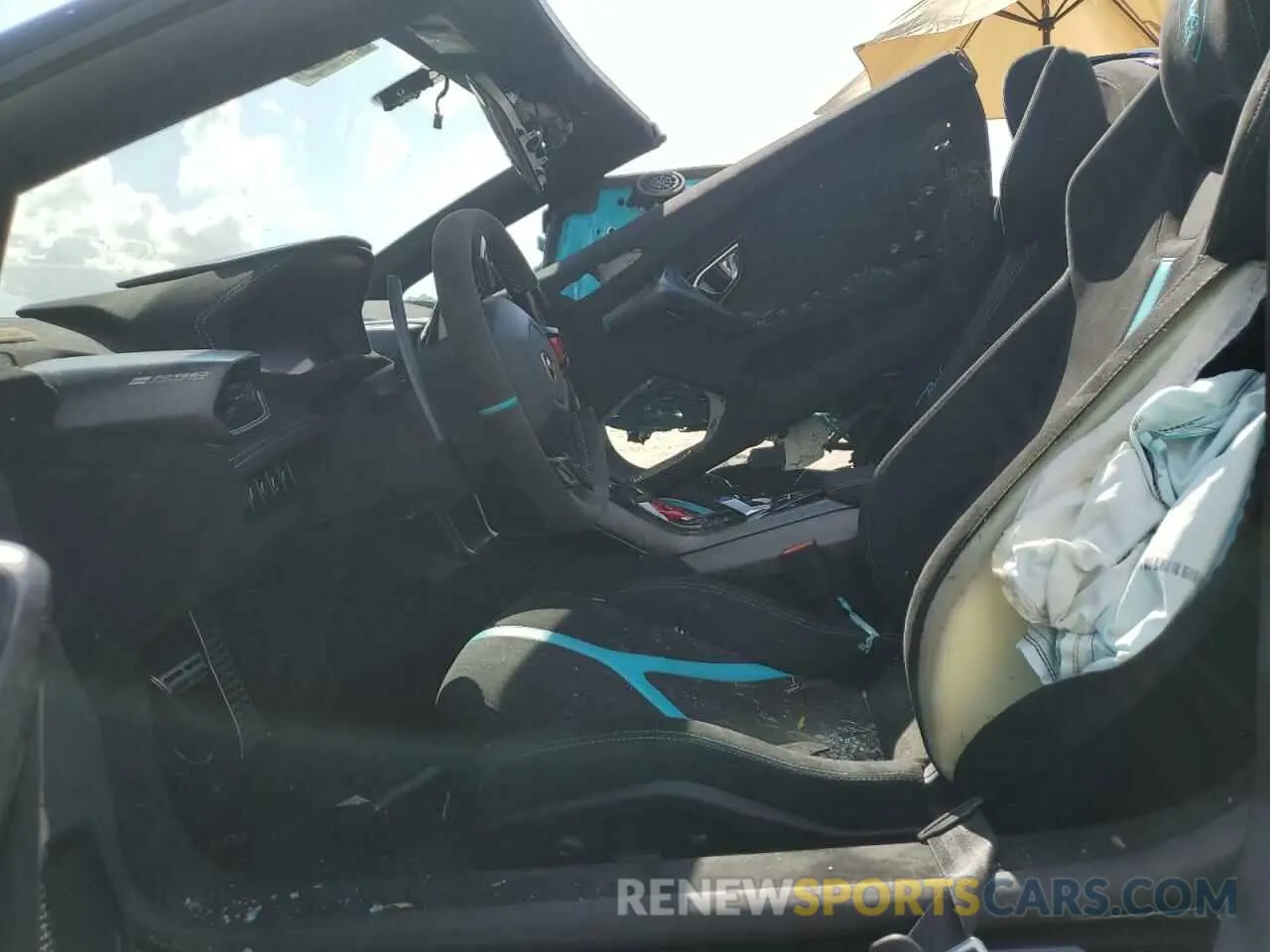 7 Photograph of a damaged car ZHWUS4ZF3KLA12102 LAMBORGHINI ALL MODELS 2019