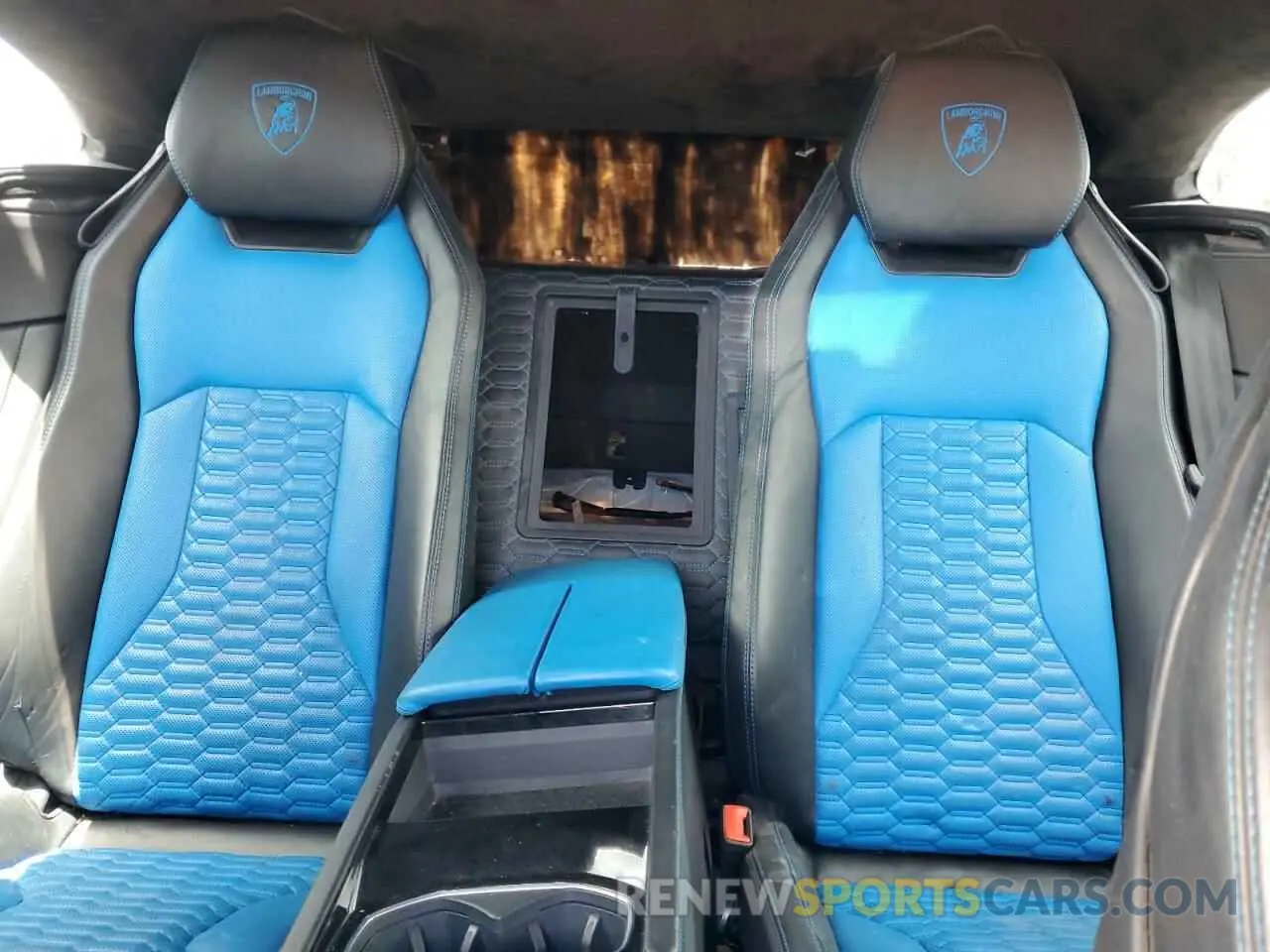 10 Фотография поврежденного автомобиля ZPBUA1ZL1KLA01041 LAMBORGHINI ALL MODELS 2019