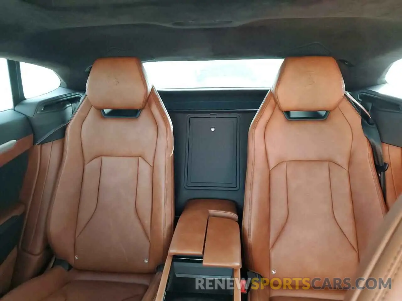 10 Photograph of a damaged car ZPBUA1ZL3KLA05964 LAMBORGHINI ALL MODELS 2019