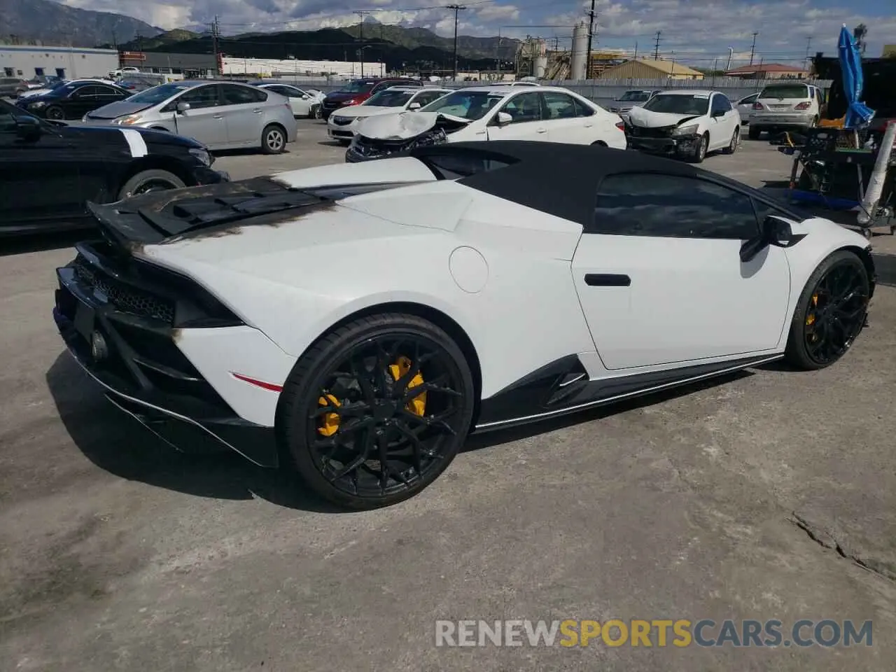 3 Фотография поврежденного автомобиля ZHWUT5ZF5LLA15426 LAMBORGHINI ALL MODELS 2020