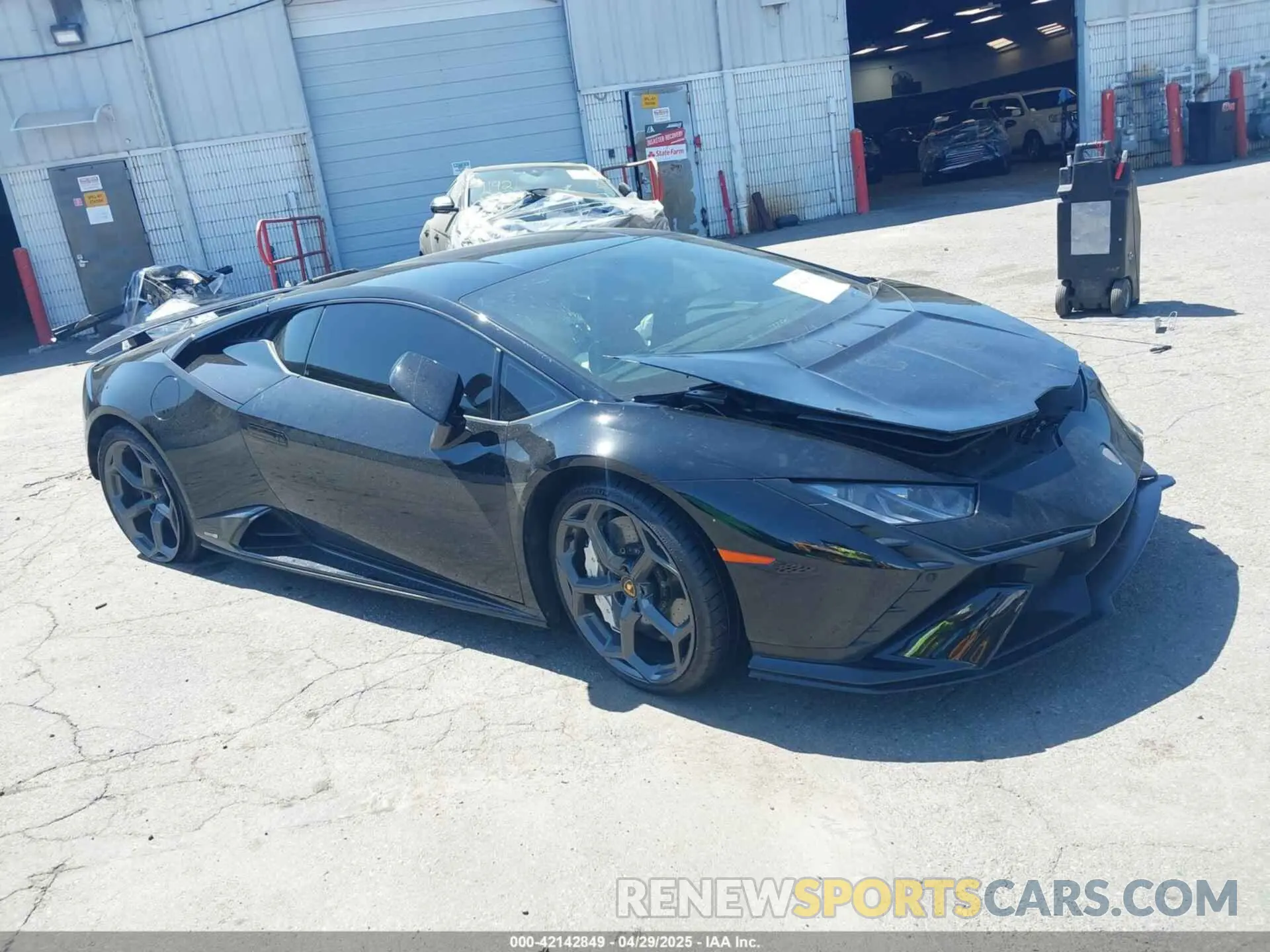 1 Фотография поврежденного автомобиля ZHWCB6ZF7PLA23361 LAMBORGHINI HURACAN 2023