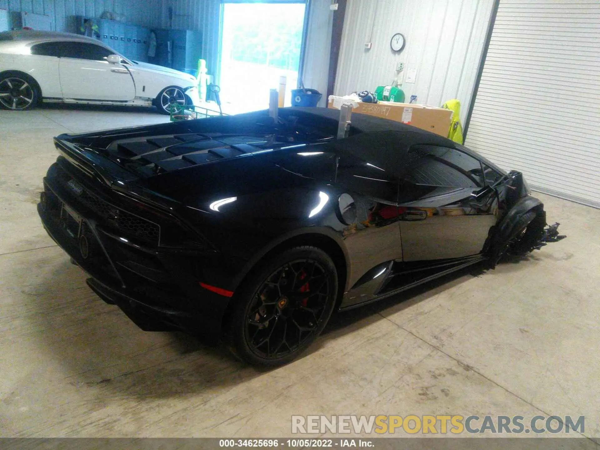 4 Фотография поврежденного автомобиля ZHWUT5ZF3LLA15022 LAMBORGHINI HURACAN EVO 2020