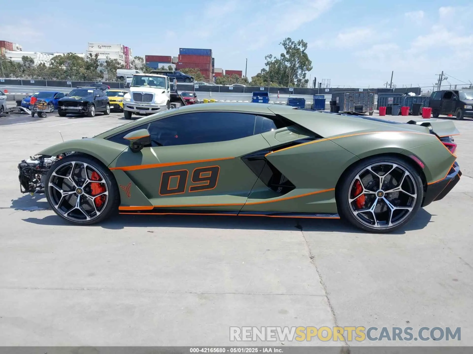 15 Photograph of a damaged car ZHWUC1ZM9RLA00251 LAMBORGHINI REVUELTO 2024