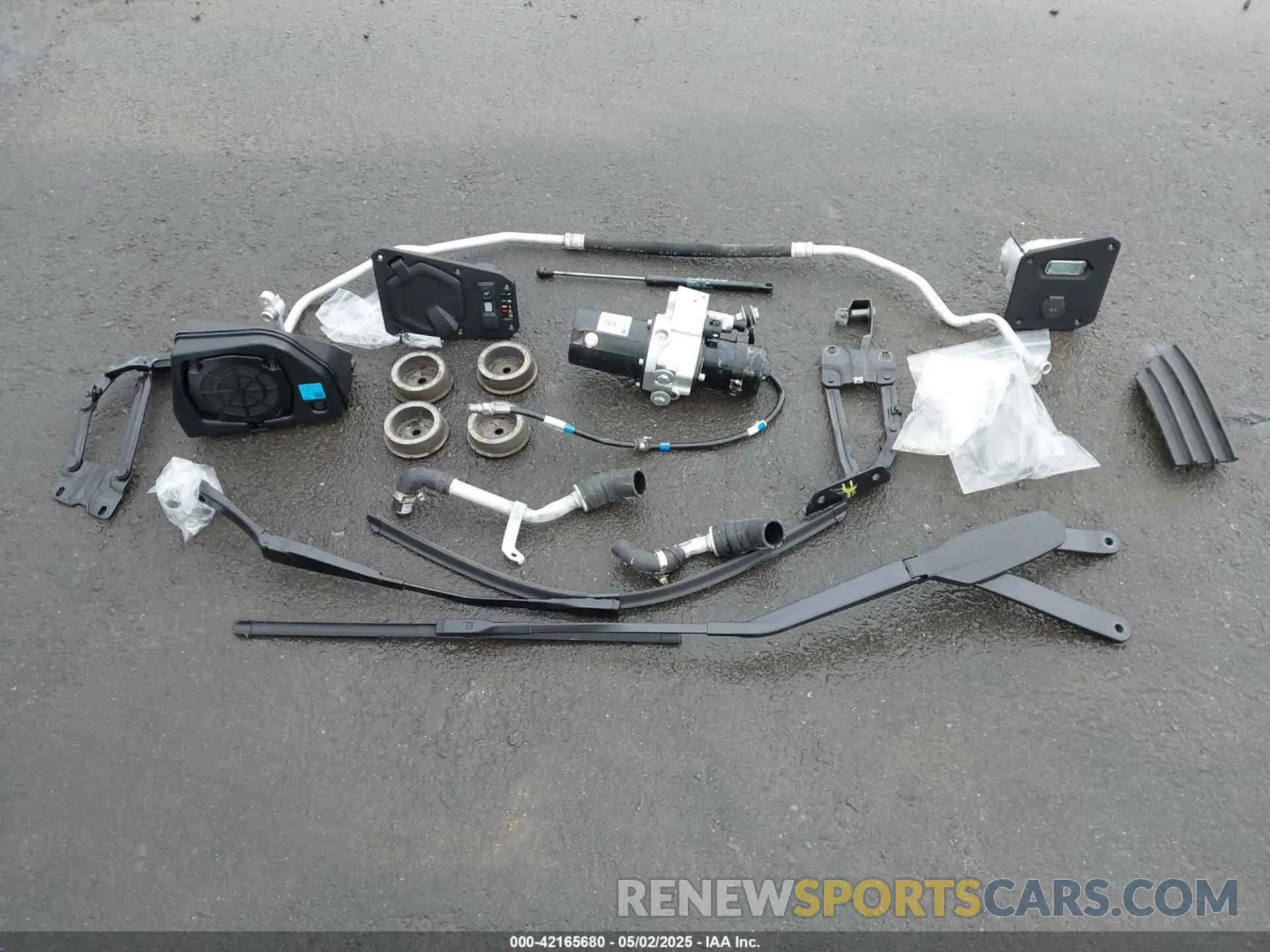 19 Photograph of a damaged car ZHWUC1ZM9RLA00251 LAMBORGHINI REVUELTO 2024