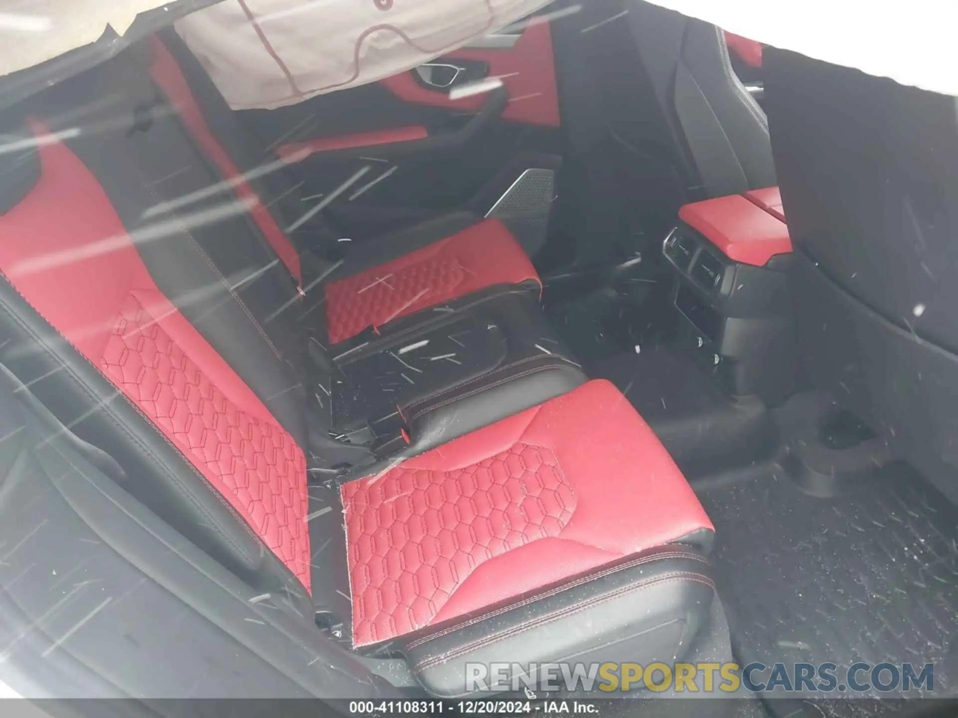 8 Photograph of a damaged car ZPBUA1ZL0KLA02164 LAMBORGHINI URUS 2019