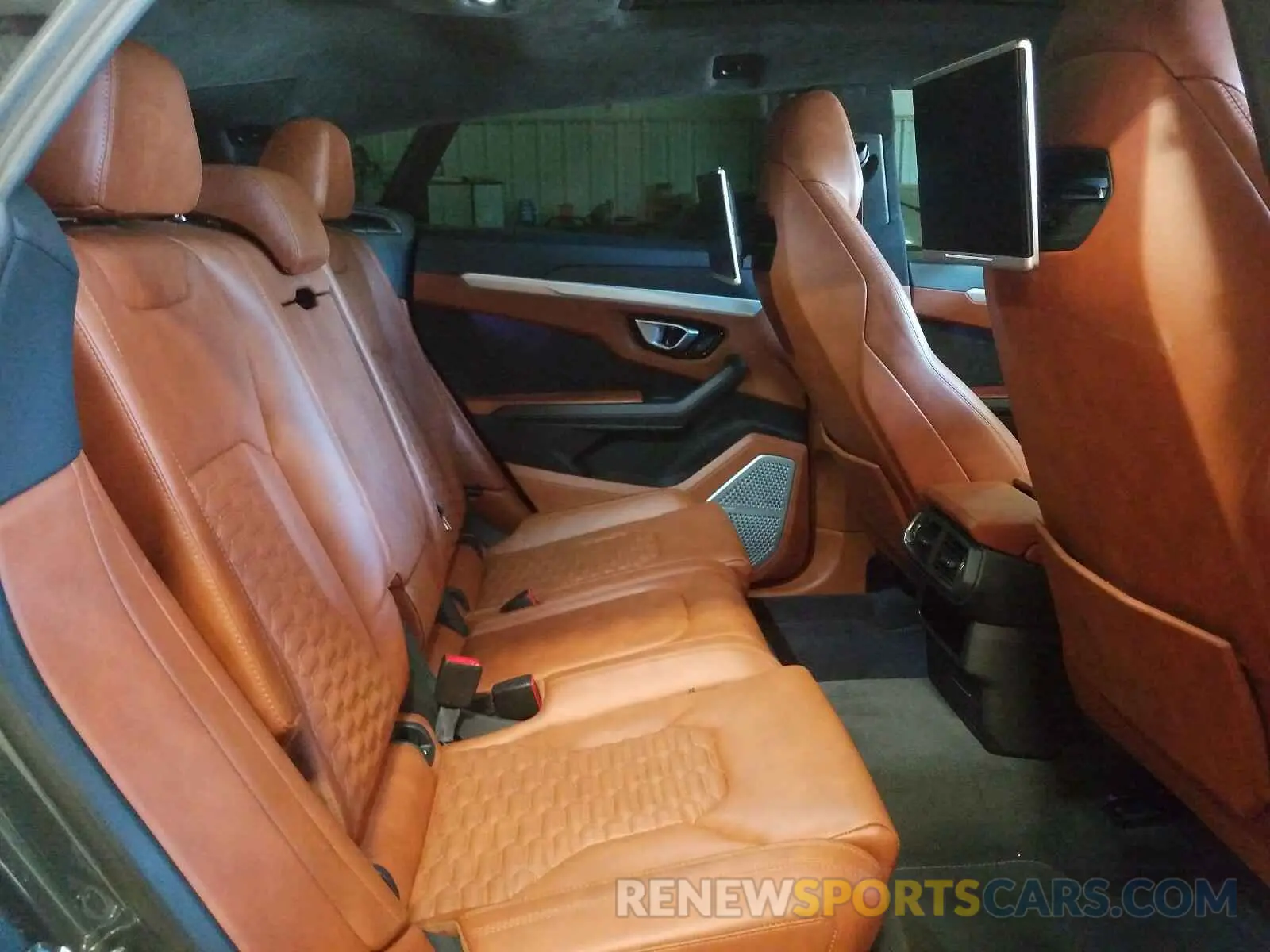 6 Photograph of a damaged car ZPBUA1ZL9KLA00896 LAMBORGHINI URUS 2019