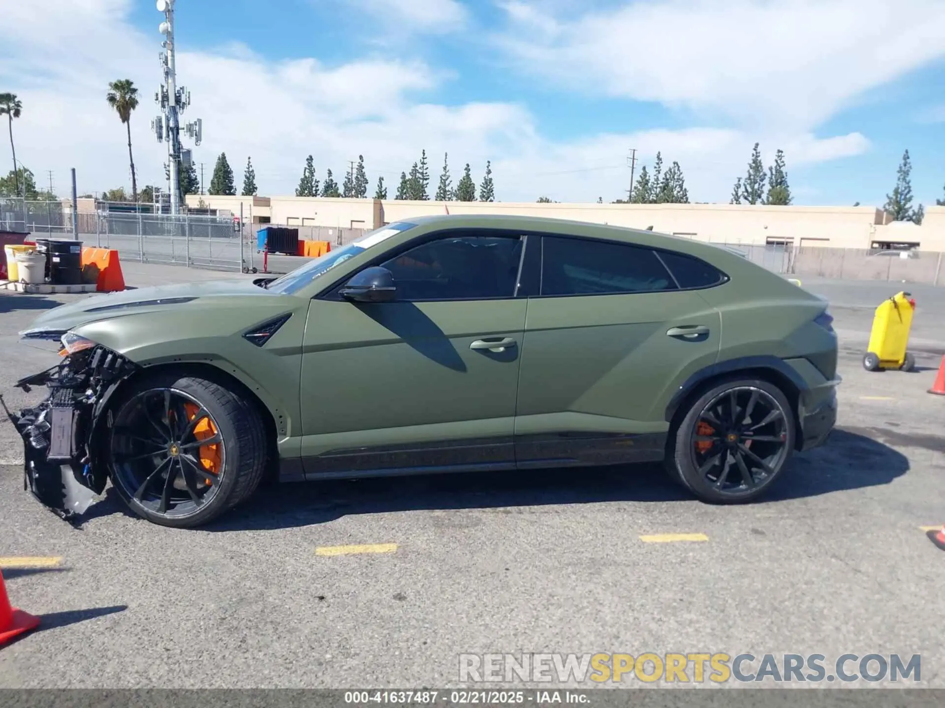 13 Photograph of a damaged car ZPBUB3ZL9RLA30855 LAMBORGHINI URUS 2024