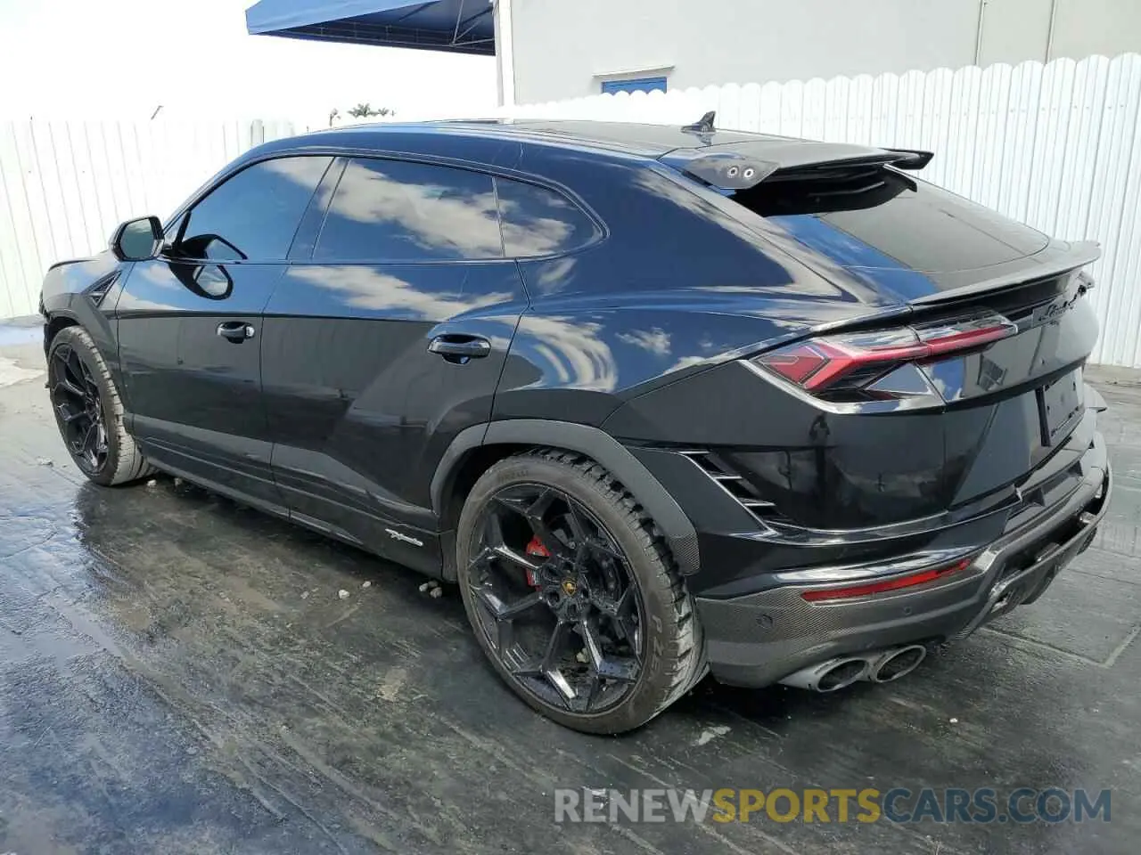 2 Фотография поврежденного автомобиля ZPBUC3ZL9PLA23771 LAMBORGHINI URUS PERFO 2023