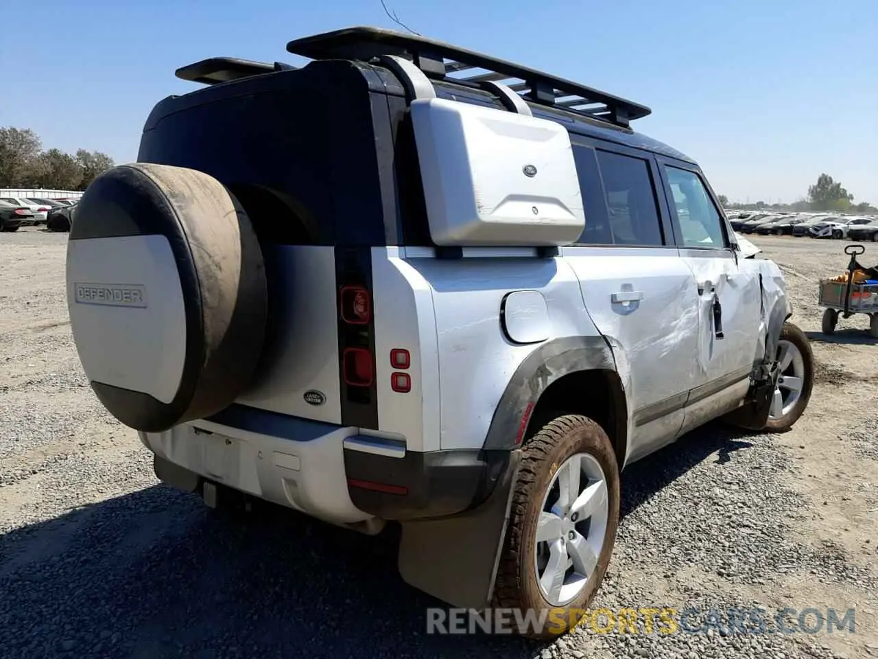 4 Фотография поврежденного автомобиля SALE17EU0L2002405 LAND ROVER DEFENDER 2020