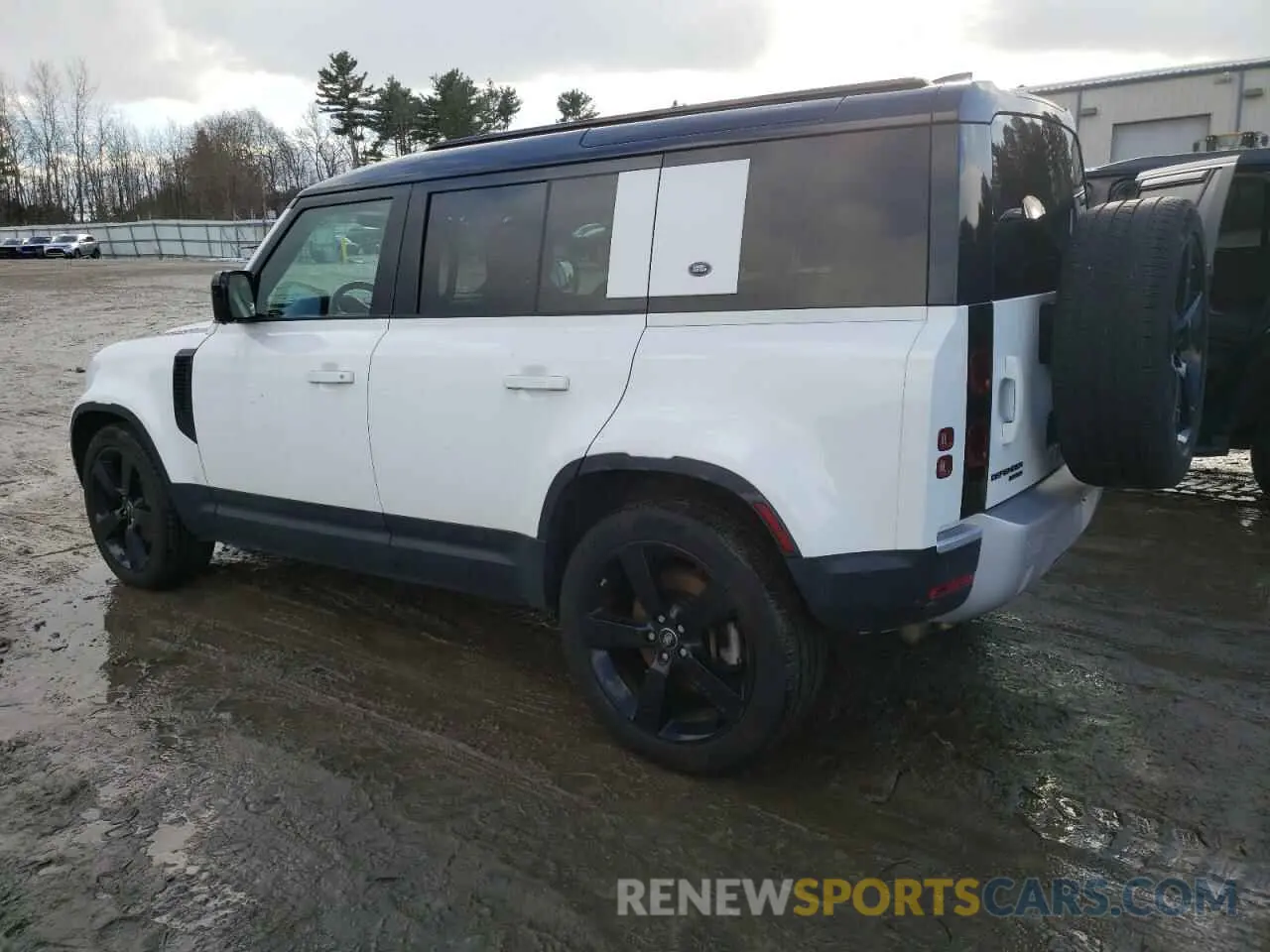 2 Фотография поврежденного автомобиля SALE97EU2L2017688 LAND ROVER DEFENDER 2020