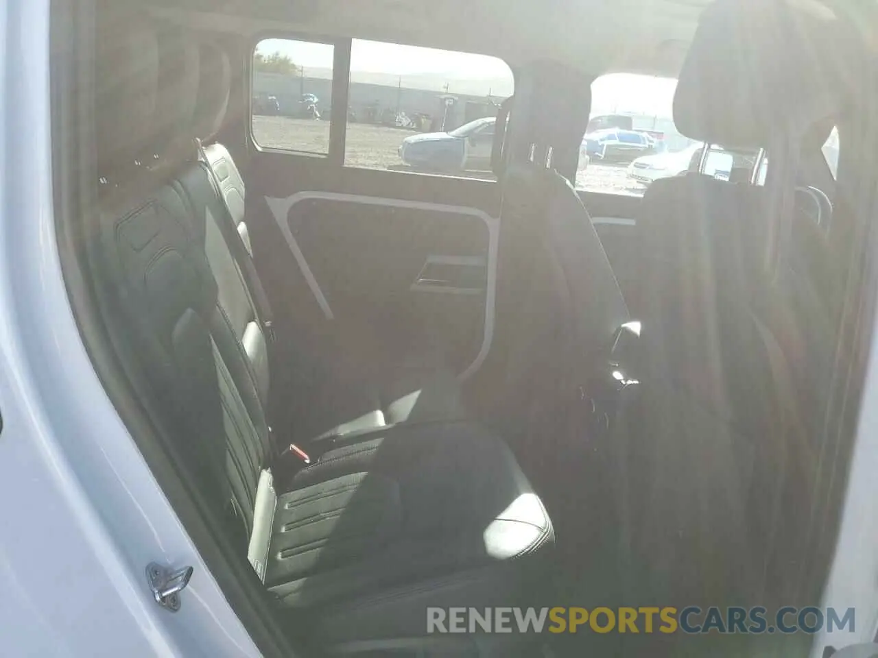 11 Фотография поврежденного автомобиля SALEJ7EX7L2005294 LAND ROVER DEFENDER 2020
