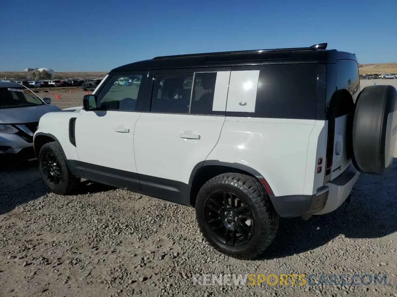 2 Фотография поврежденного автомобиля SALEJ7EX7L2005294 LAND ROVER DEFENDER 2020
