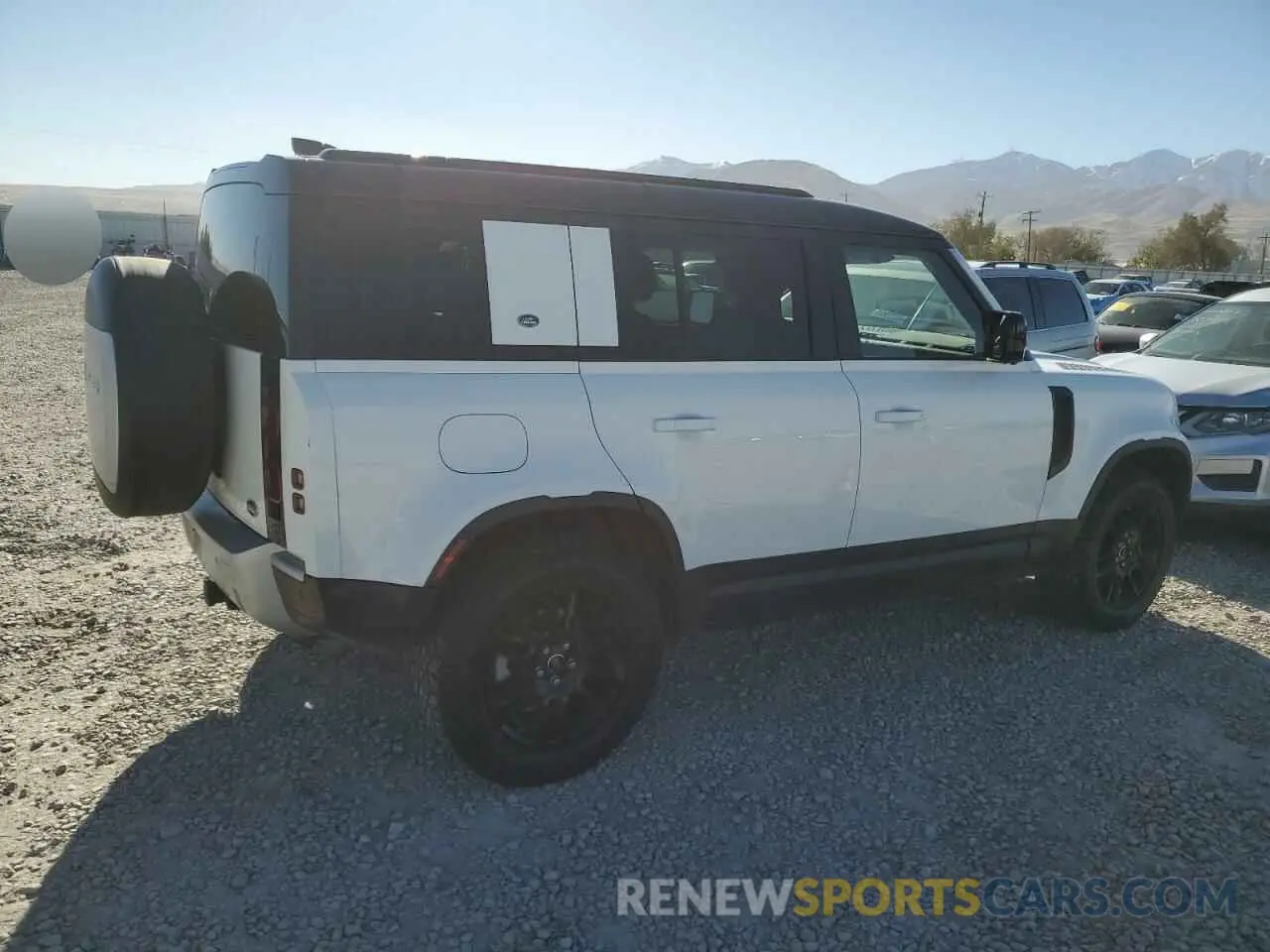 3 Фотография поврежденного автомобиля SALEJ7EX7L2005294 LAND ROVER DEFENDER 2020