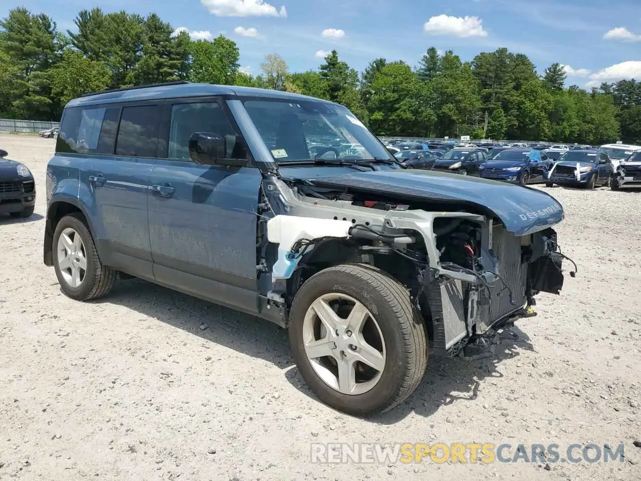 4 Photograph of a damaged car SALEP7EU3L2032240 LAND ROVER DEFENDER 2020