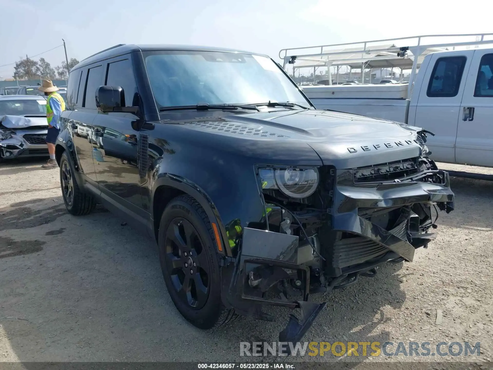 1 Photograph of a damaged car SALEP7EU7L2019989 LAND ROVER DEFENDER 2020