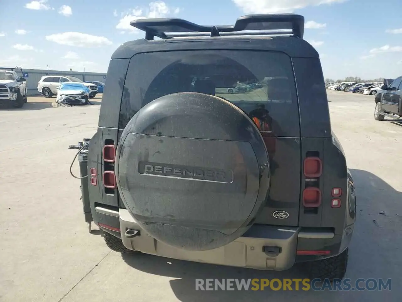 6 Photograph of a damaged car SALE37RU6M2050495 LAND ROVER DEFENDER 2021