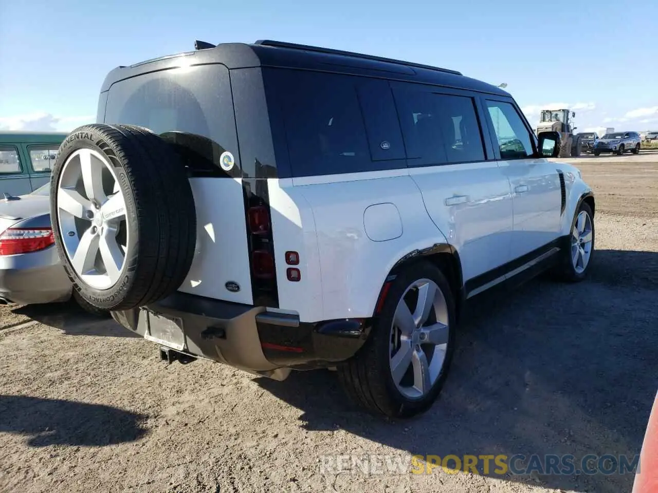 4 Photograph of a damaged car SALE37RU7M2049789 LAND ROVER DEFENDER 2021